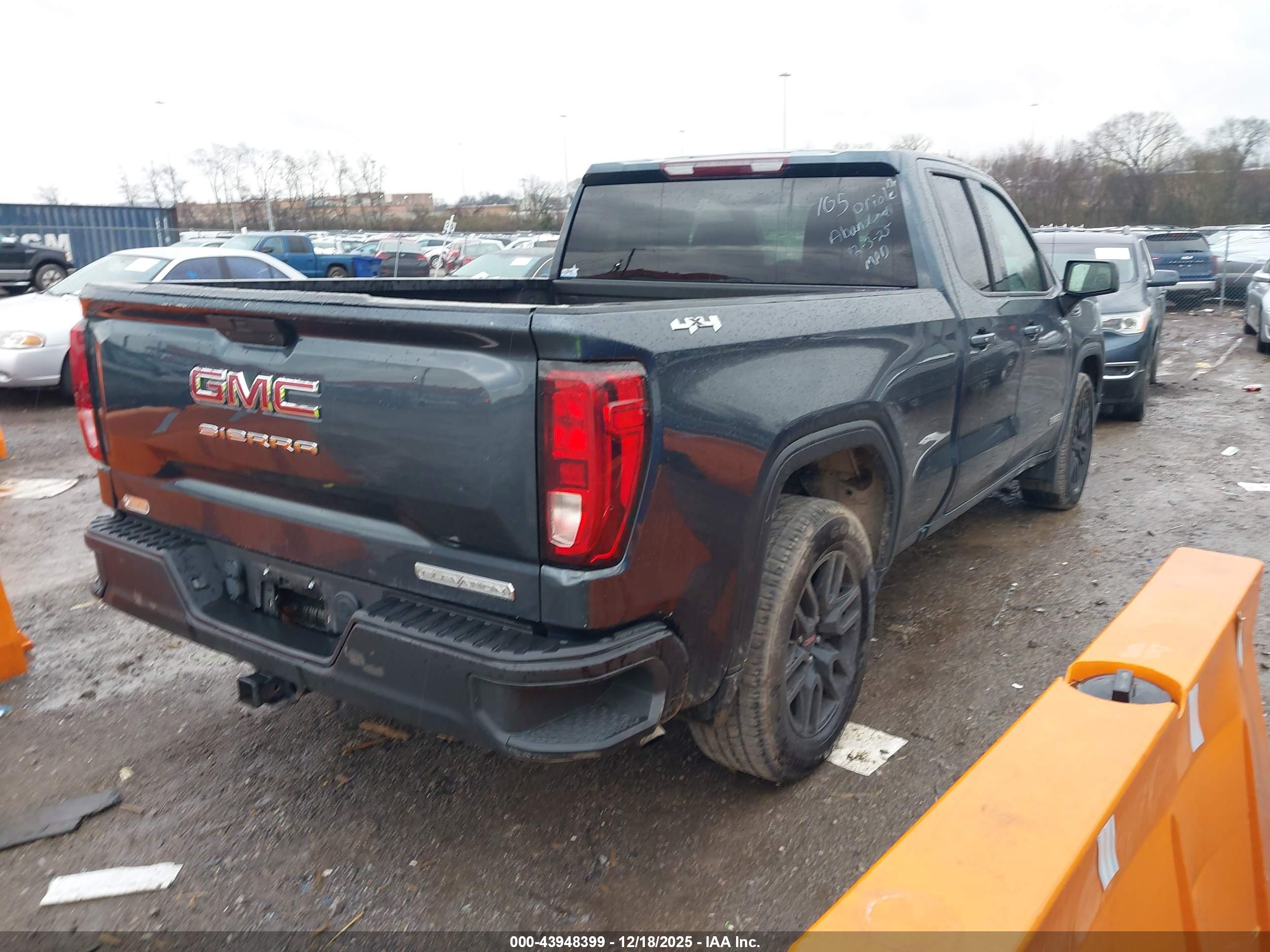 GMC SIERRA image 4