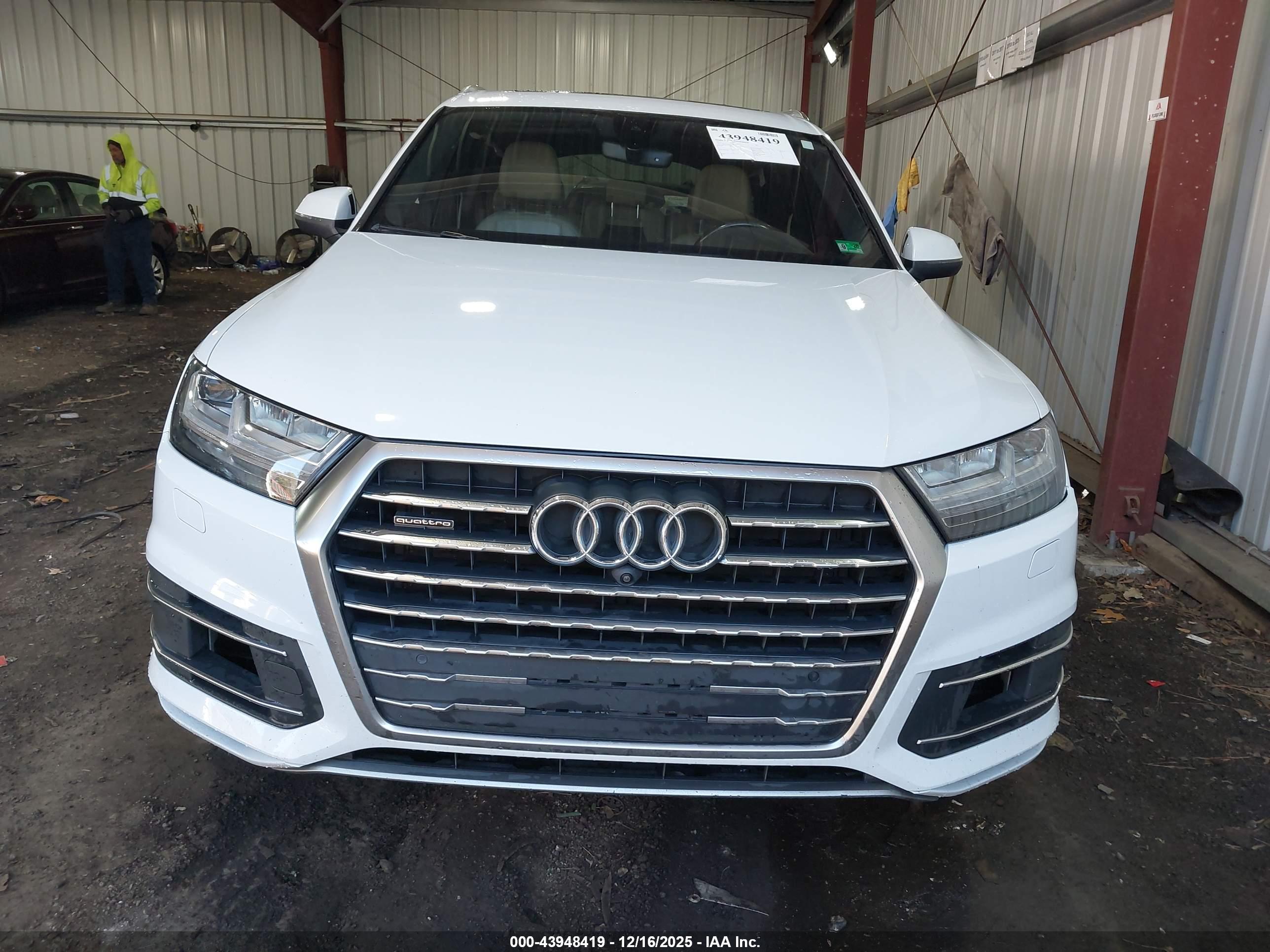 AUDI Q7 image 6