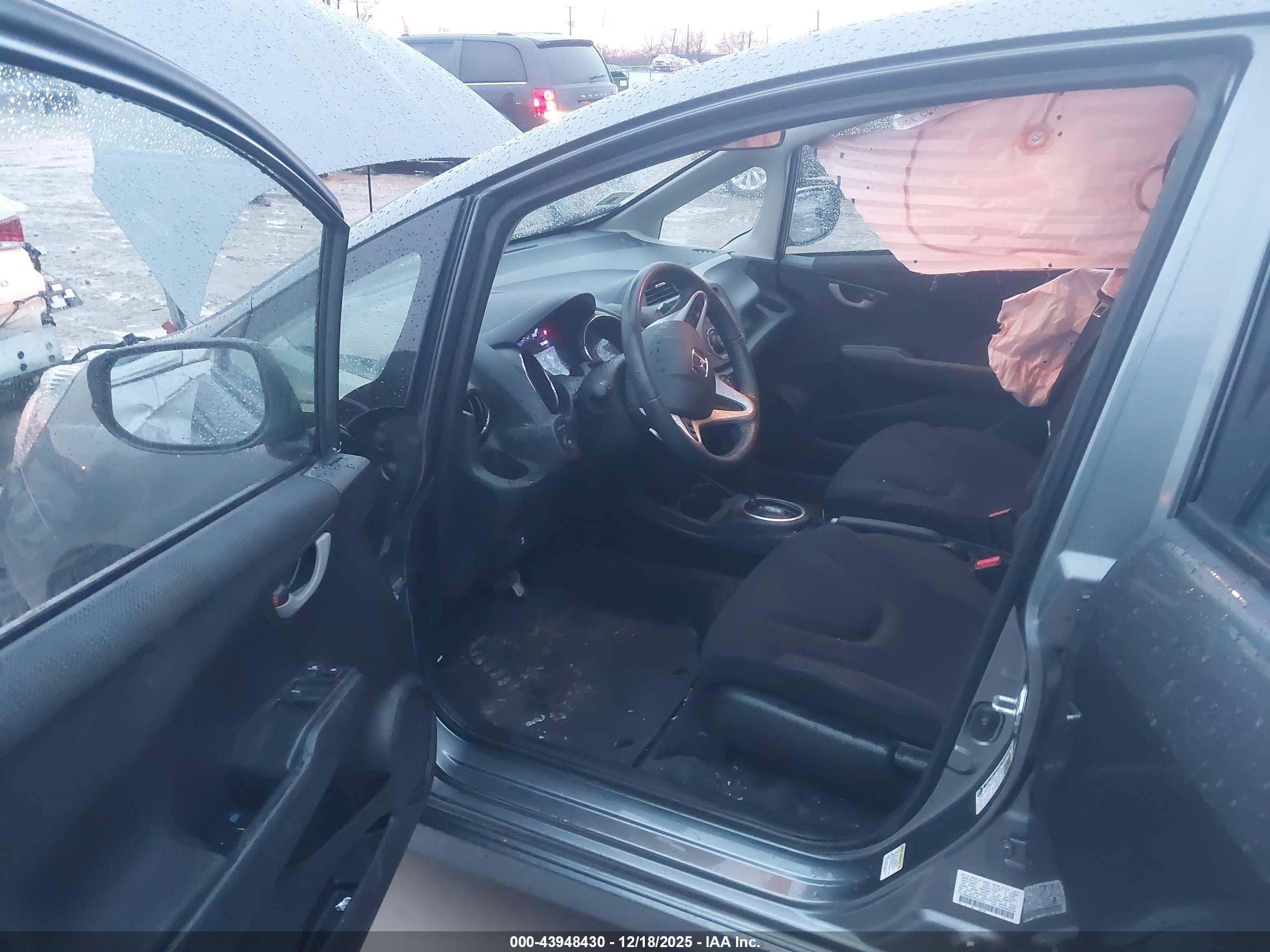 HONDA FIT image 5