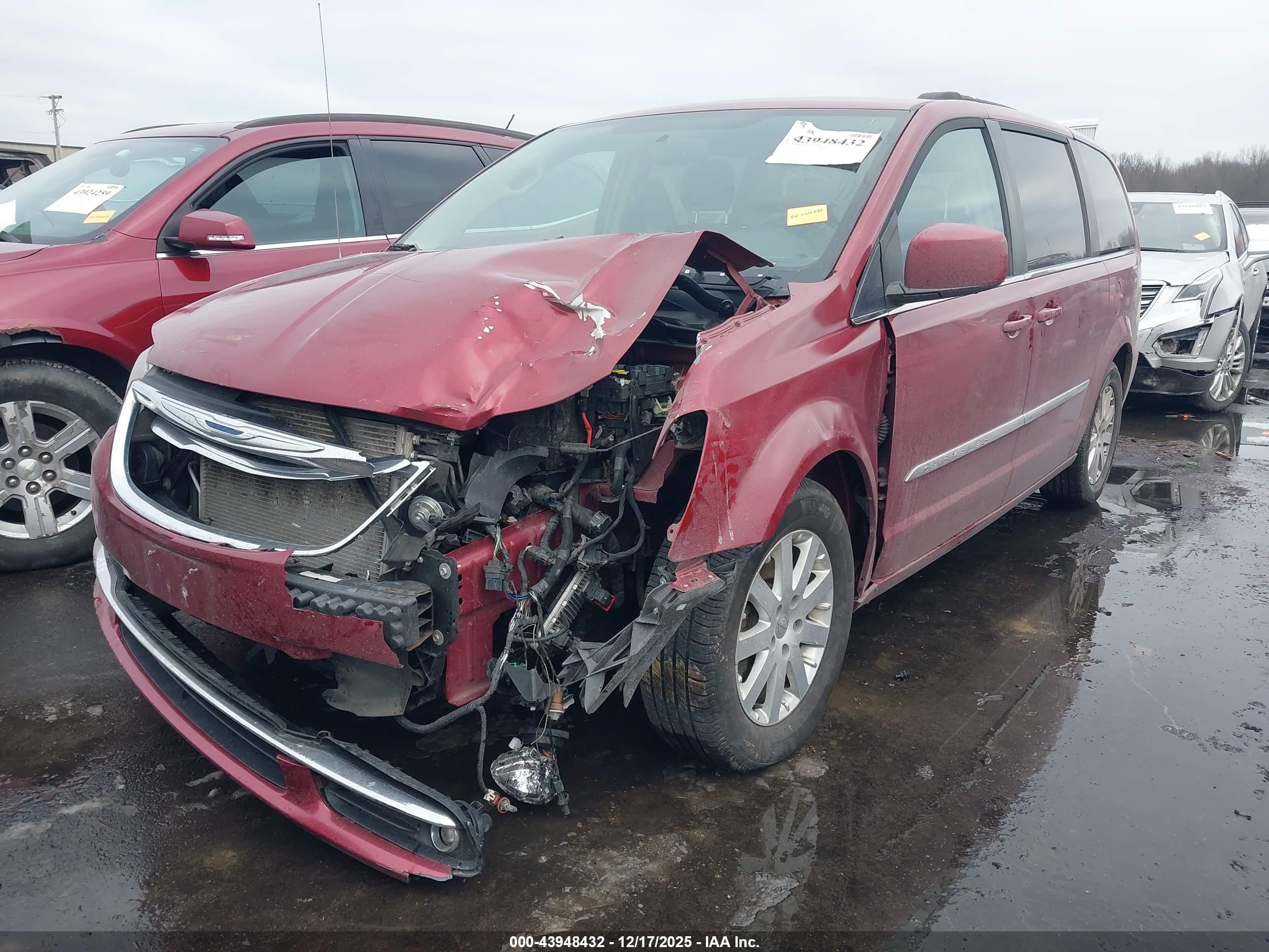 CHRYSLER TOWN image 2