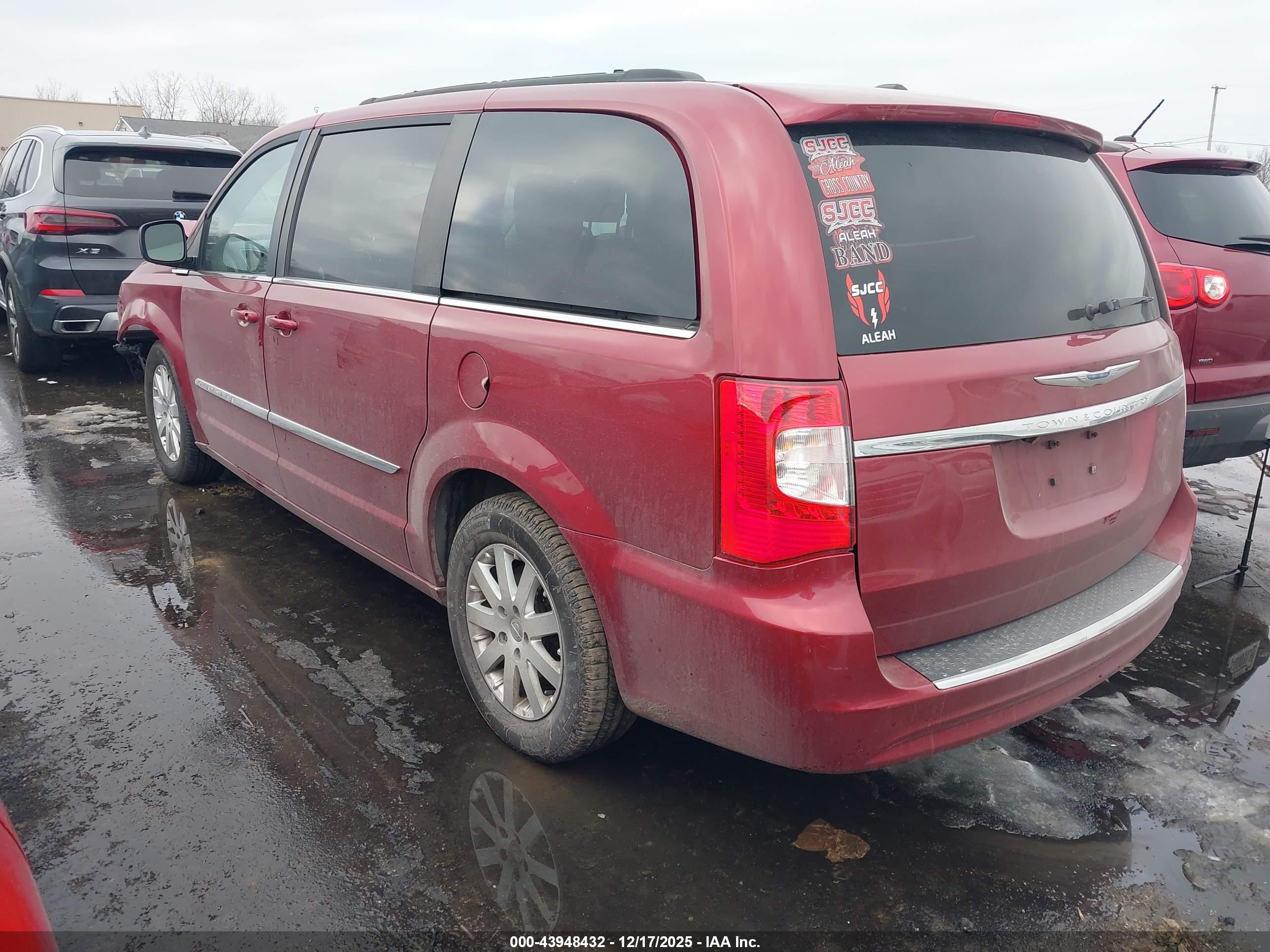 CHRYSLER TOWN image 3