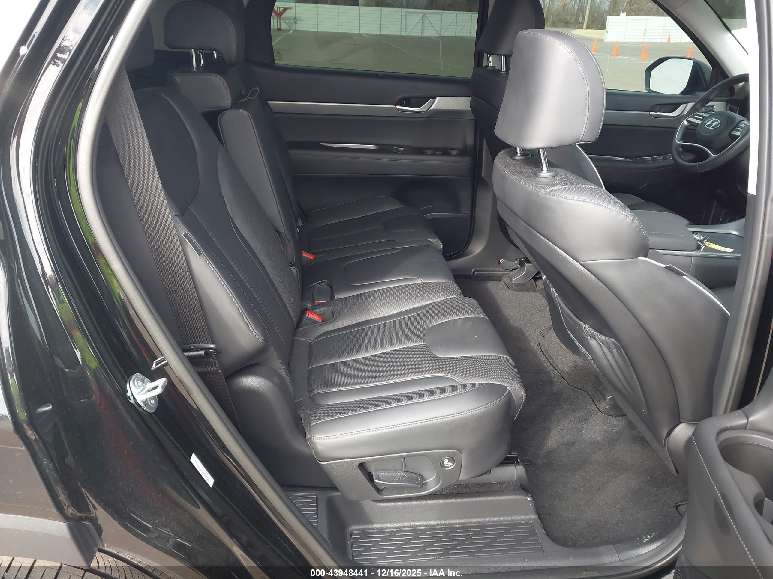 HYUNDAI PALISADE image 8