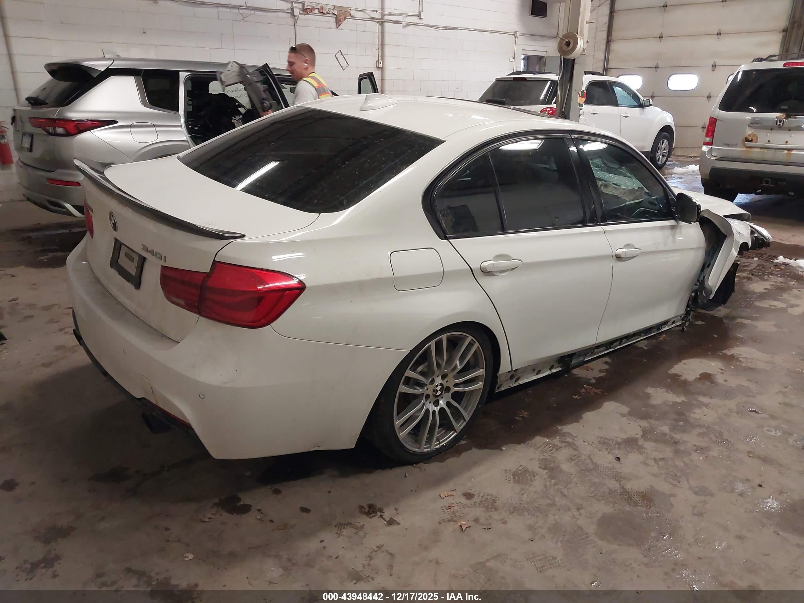 BMW 340I image 4