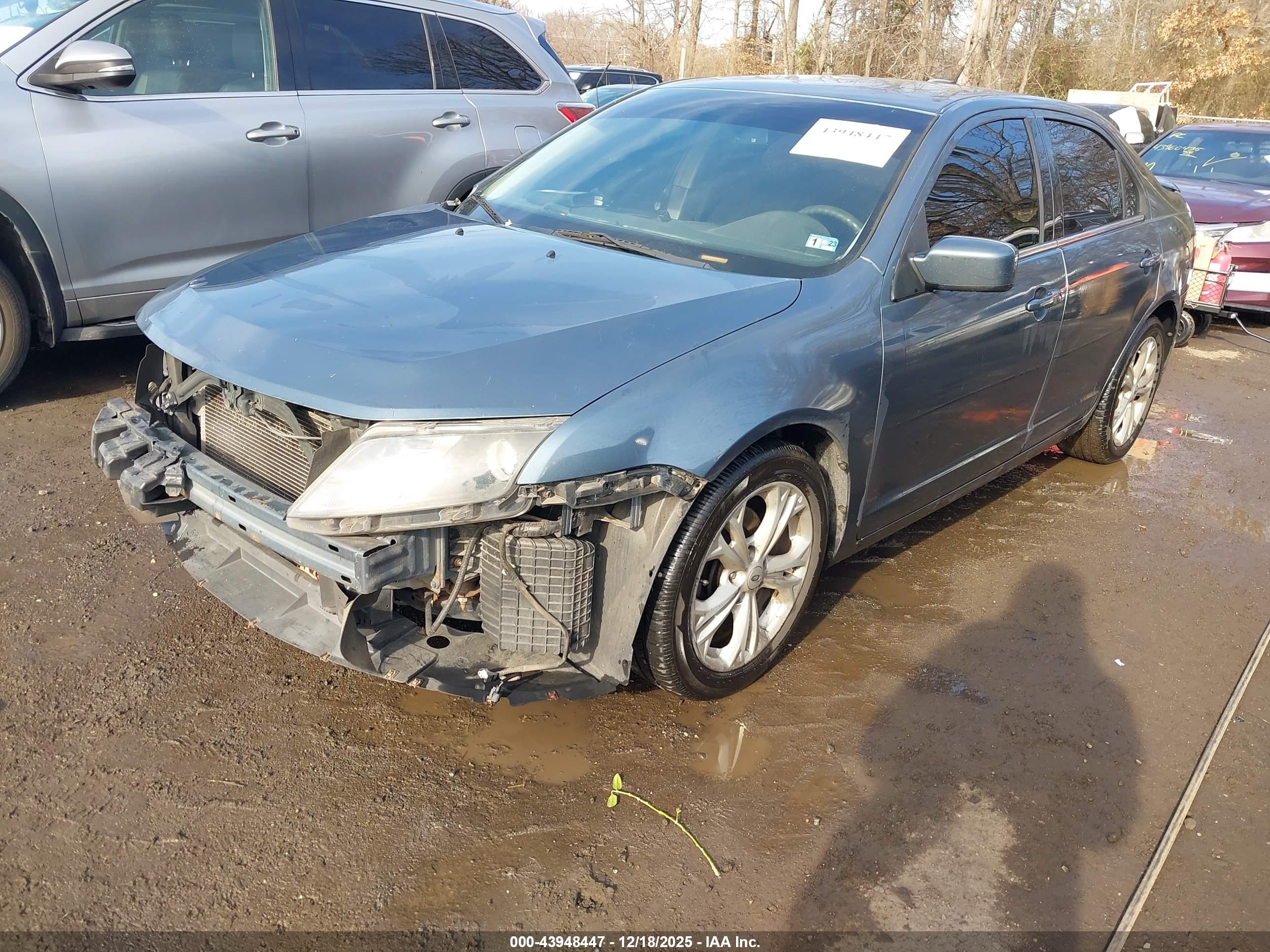 FORD FUSION image 2