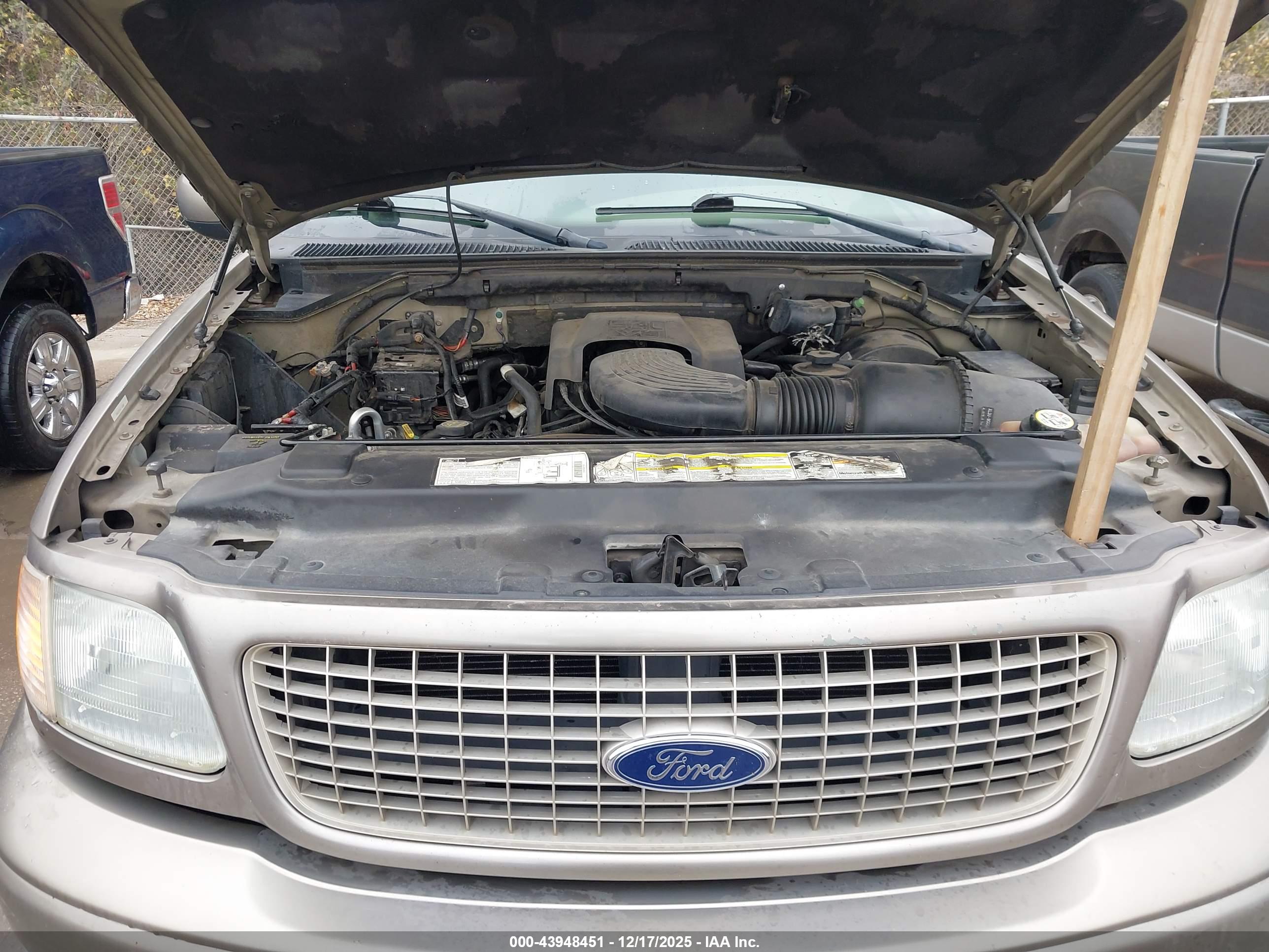 FORD EXPEDITION image 10