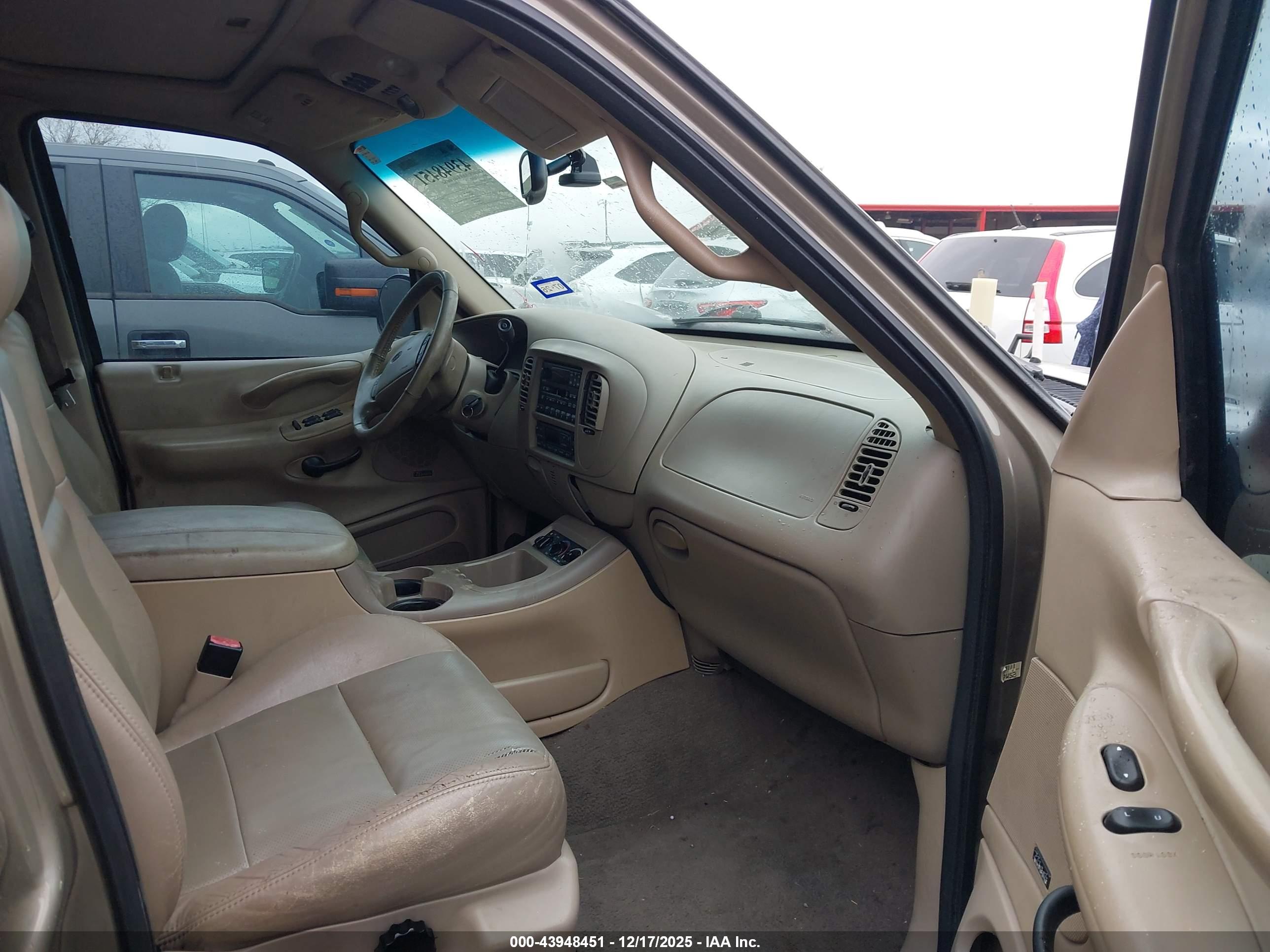 FORD EXPEDITION image 5
