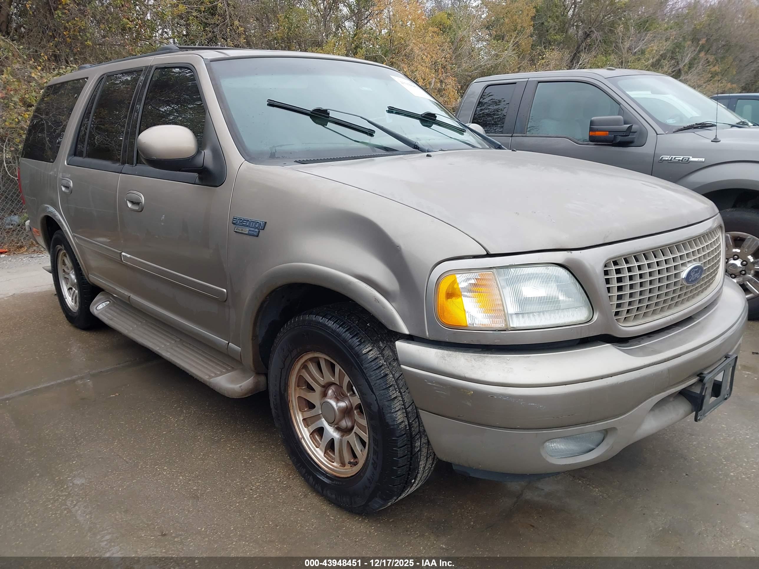 FORD EXPEDITION image 6
