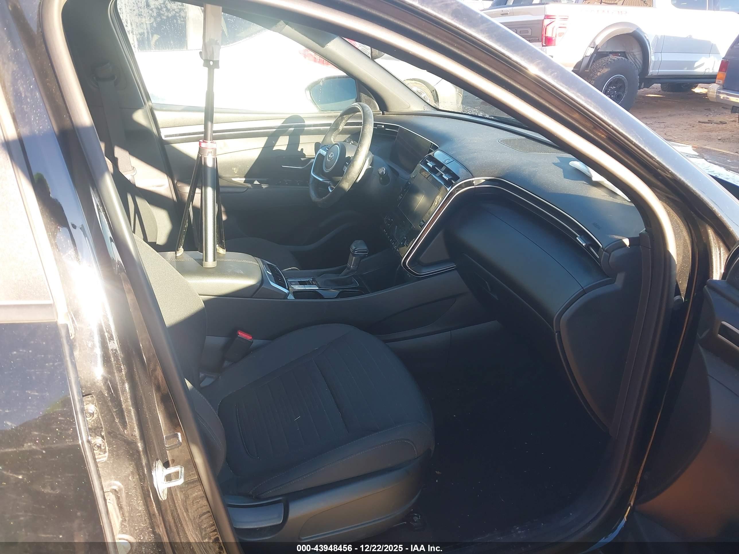 HYUNDAI SANTA image 5