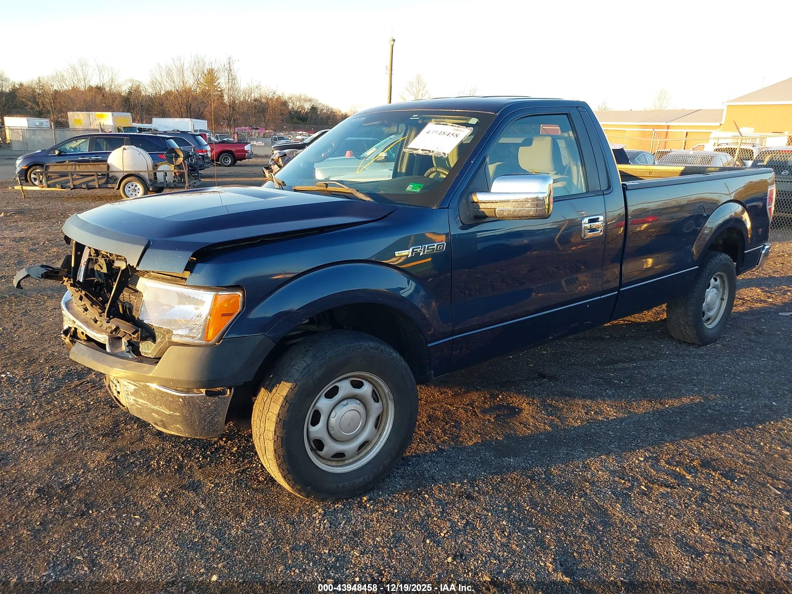 FORD F-150 image 2