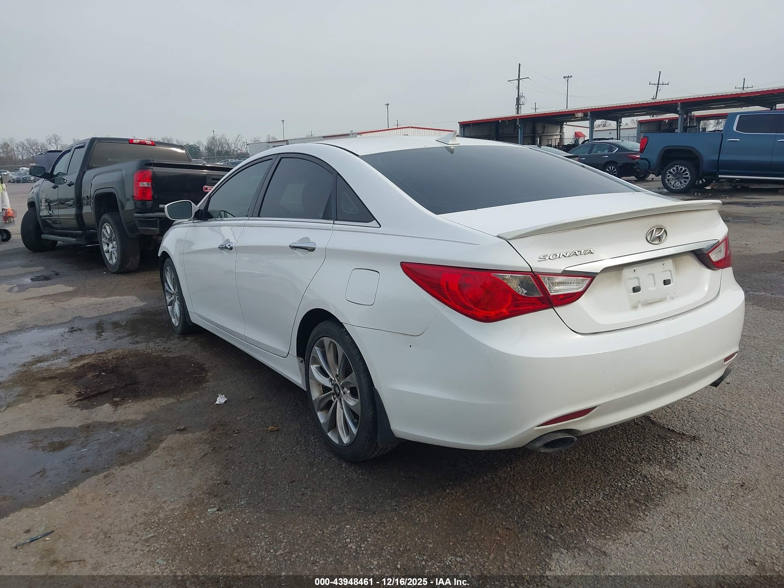 HYUNDAI SONATA image 3