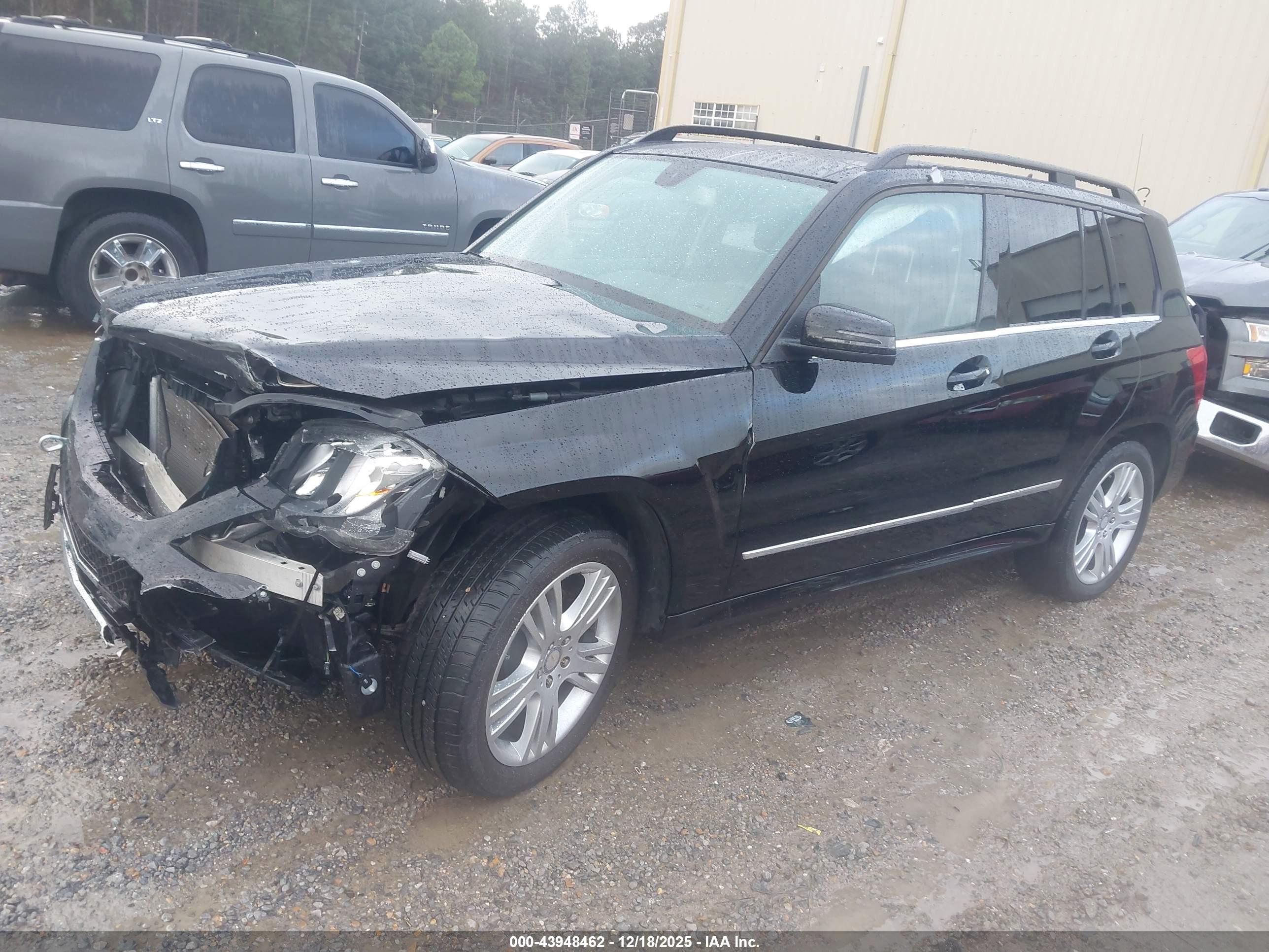 MERCEDES-BENZ GLK image 2