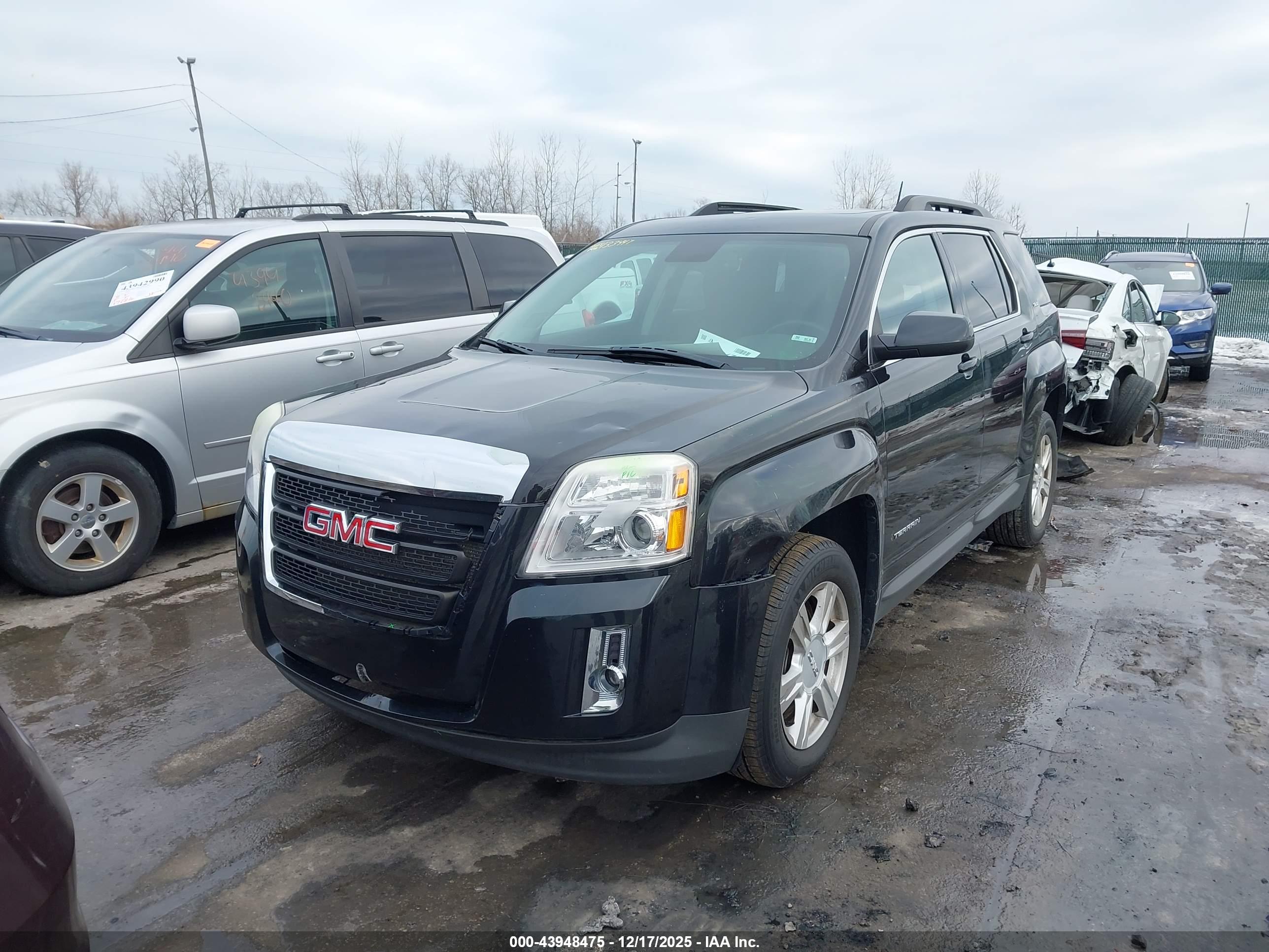 GMC TERRAIN image 2