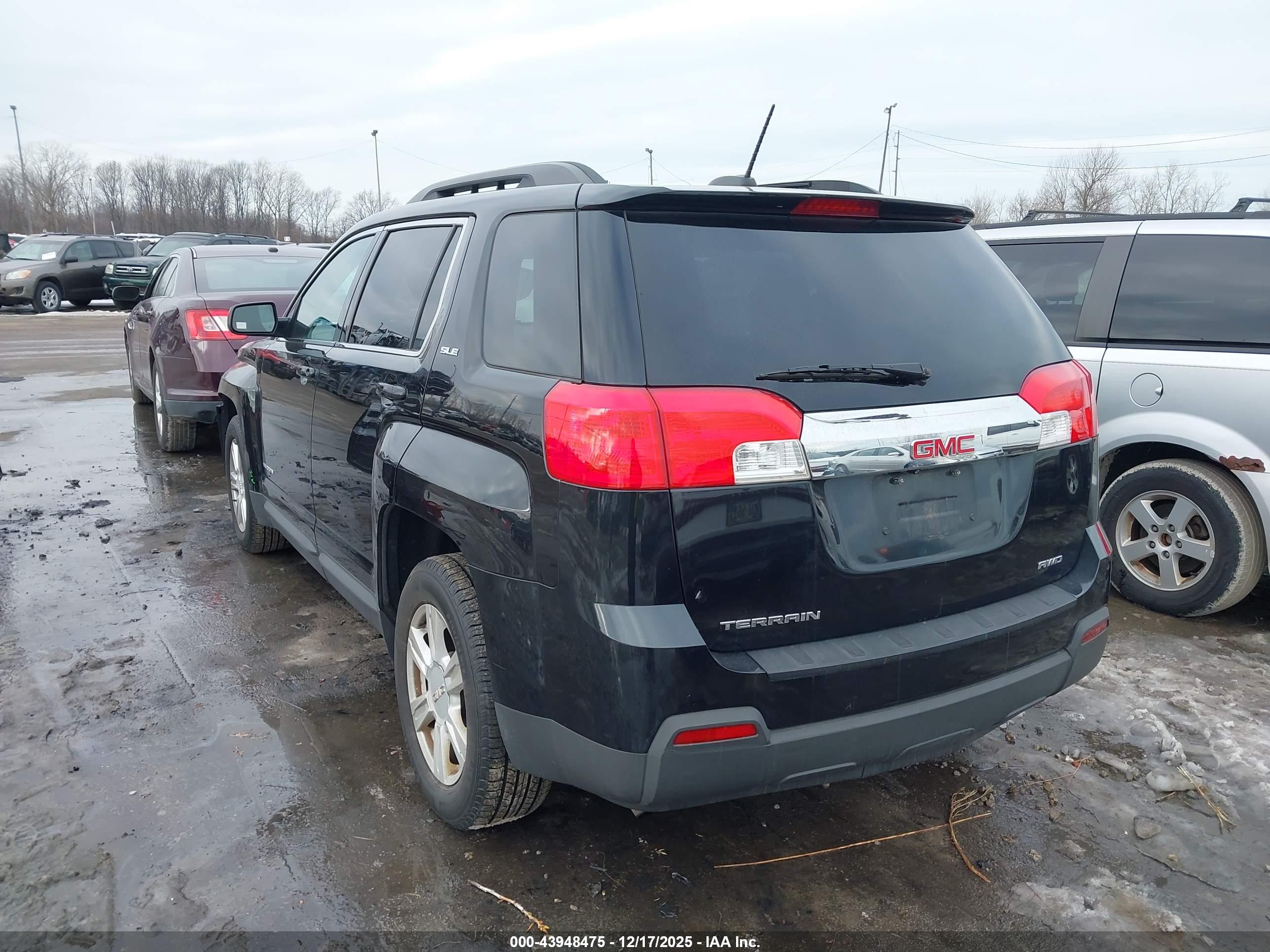 GMC TERRAIN image 3