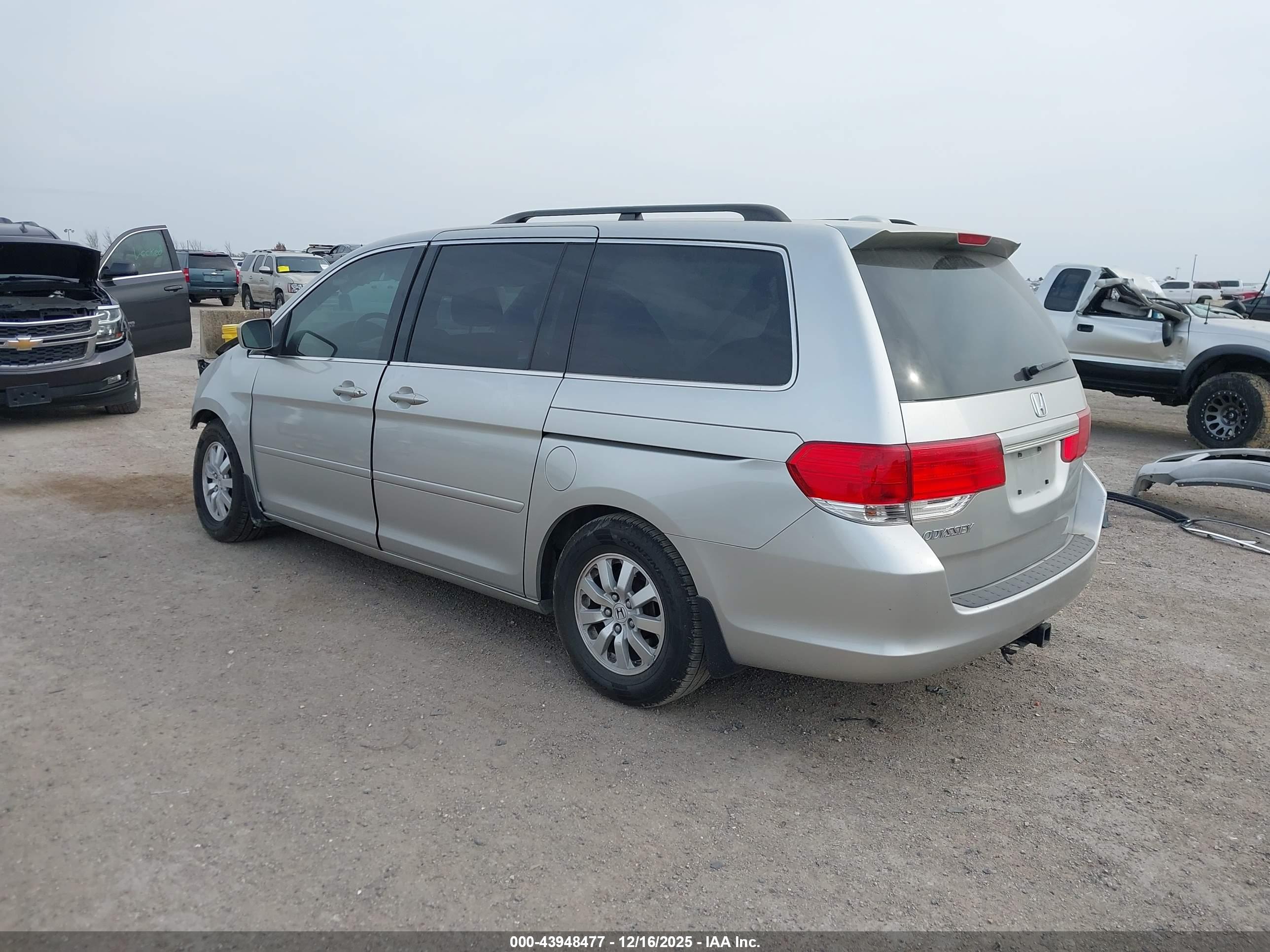 HONDA ODYSSEY image 3