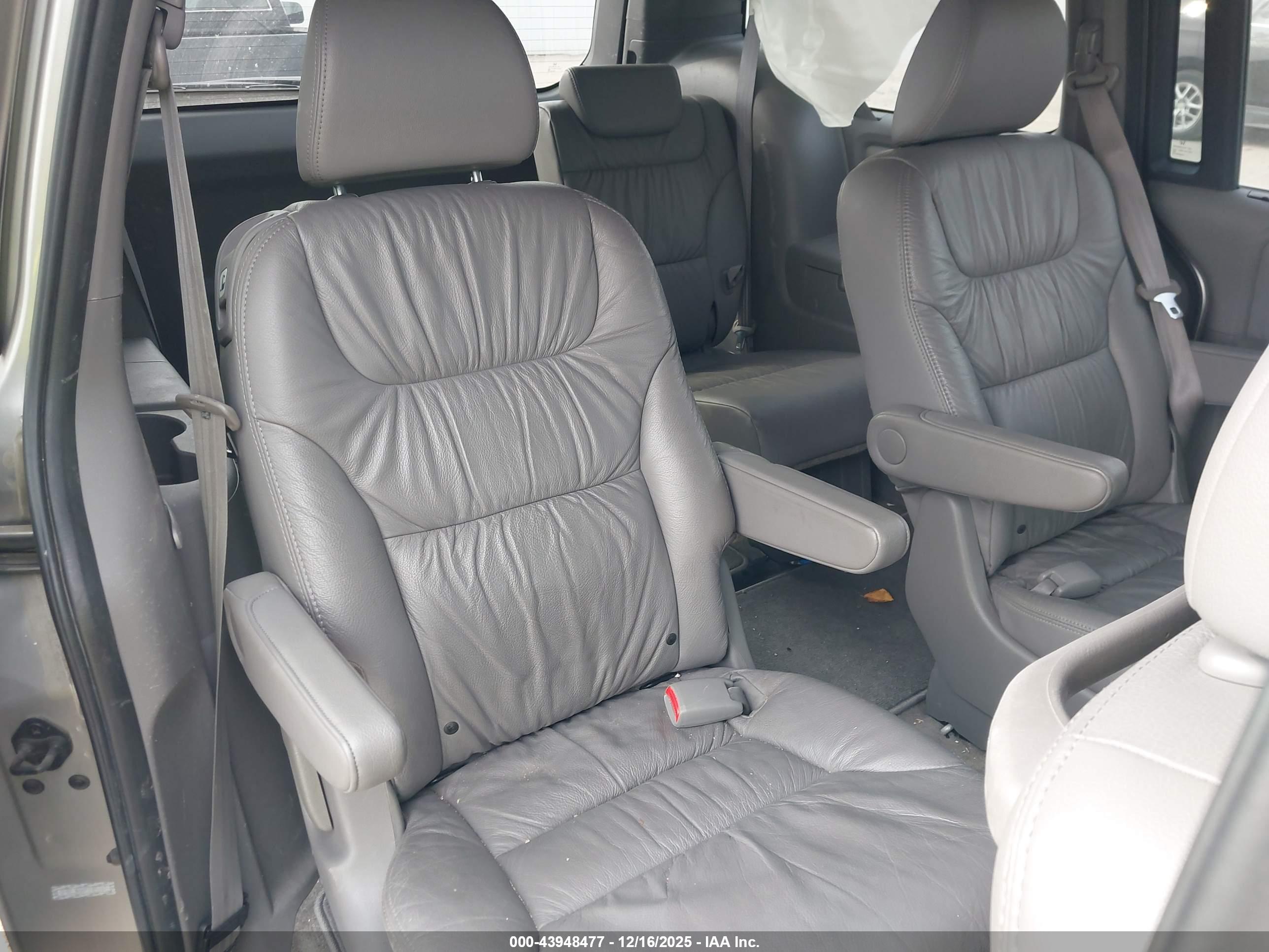 HONDA ODYSSEY image 8