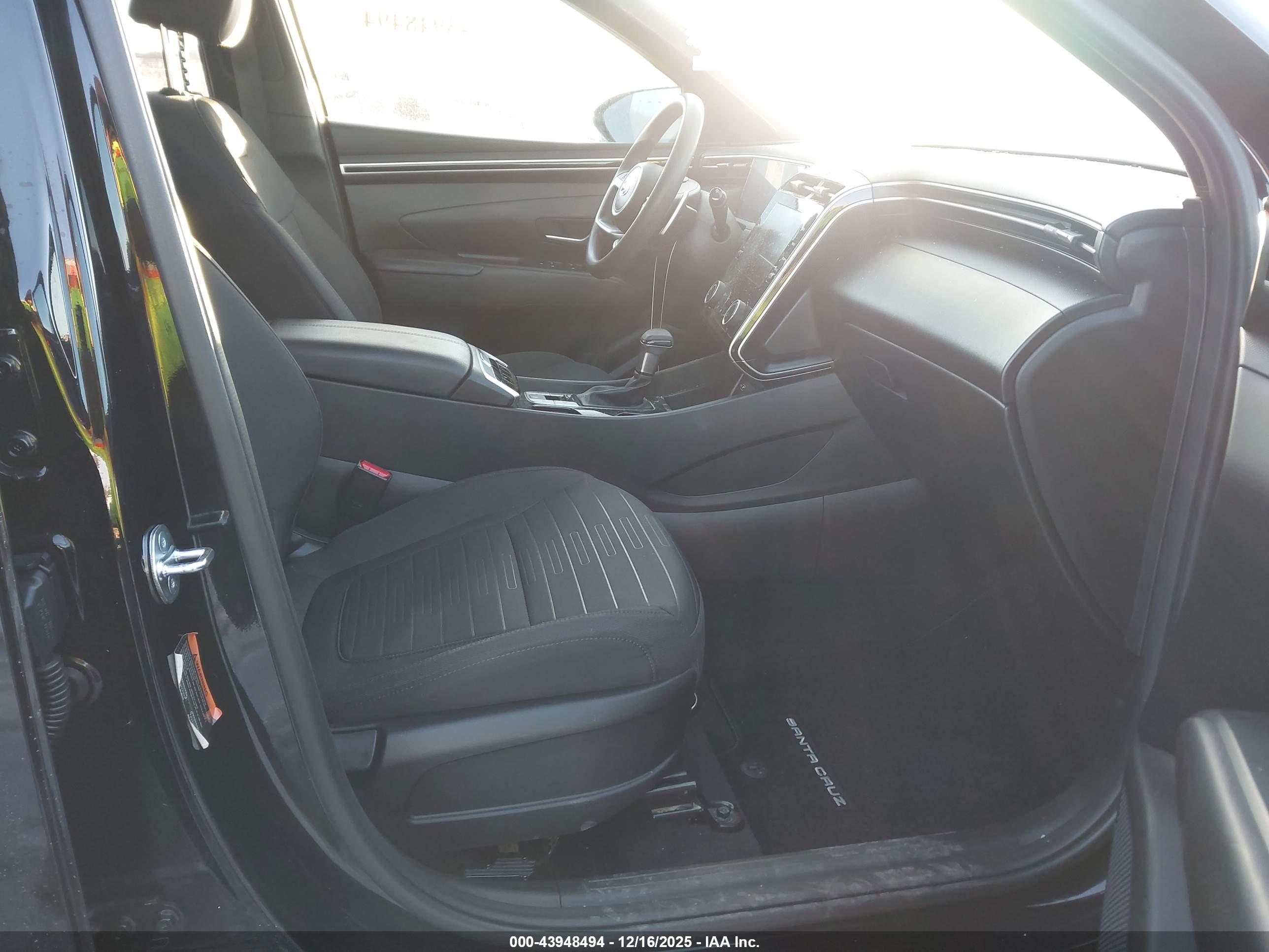 HYUNDAI SANTA image 5