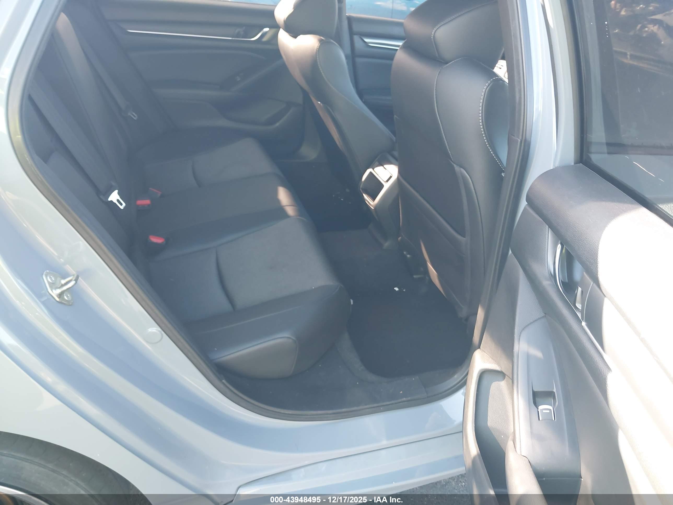 HONDA ACCORD image 8