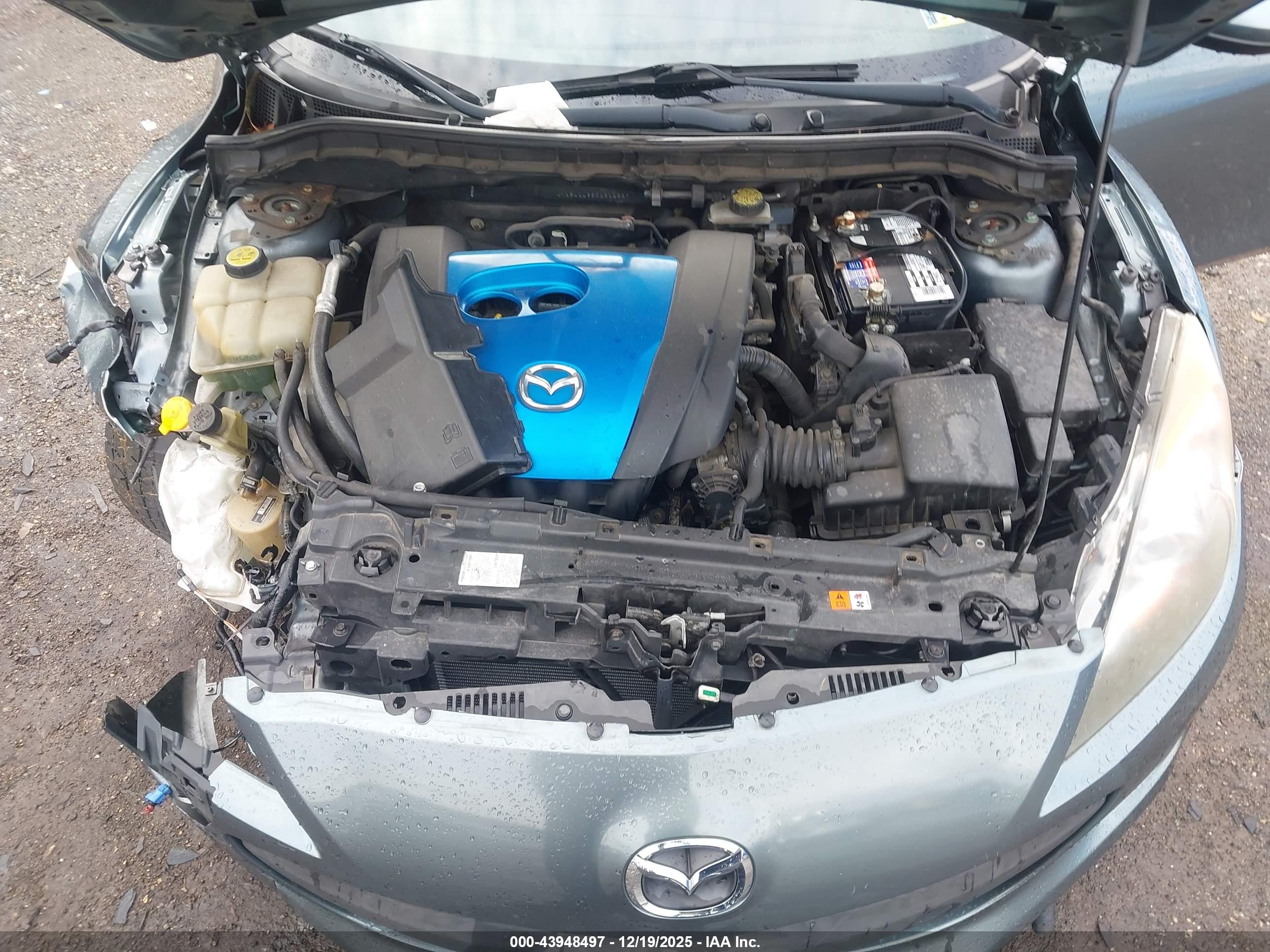 MAZDA MAZDA3 image 10