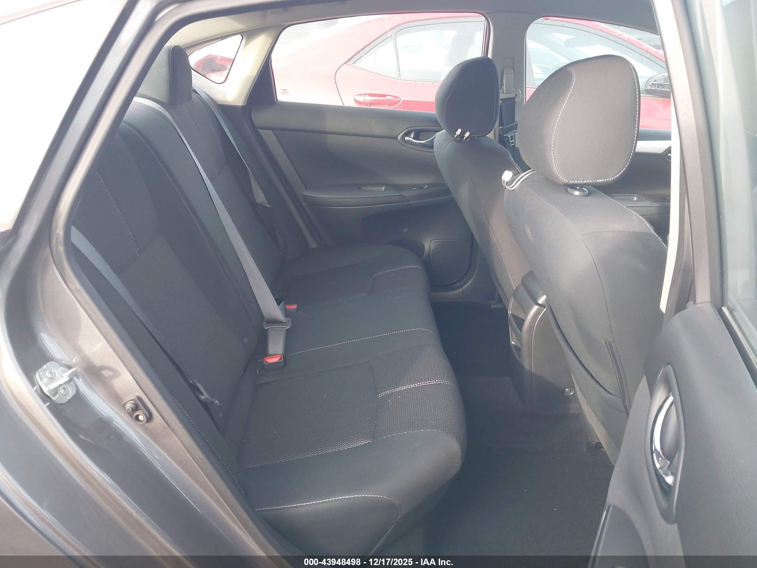 NISSAN SENTRA image 8