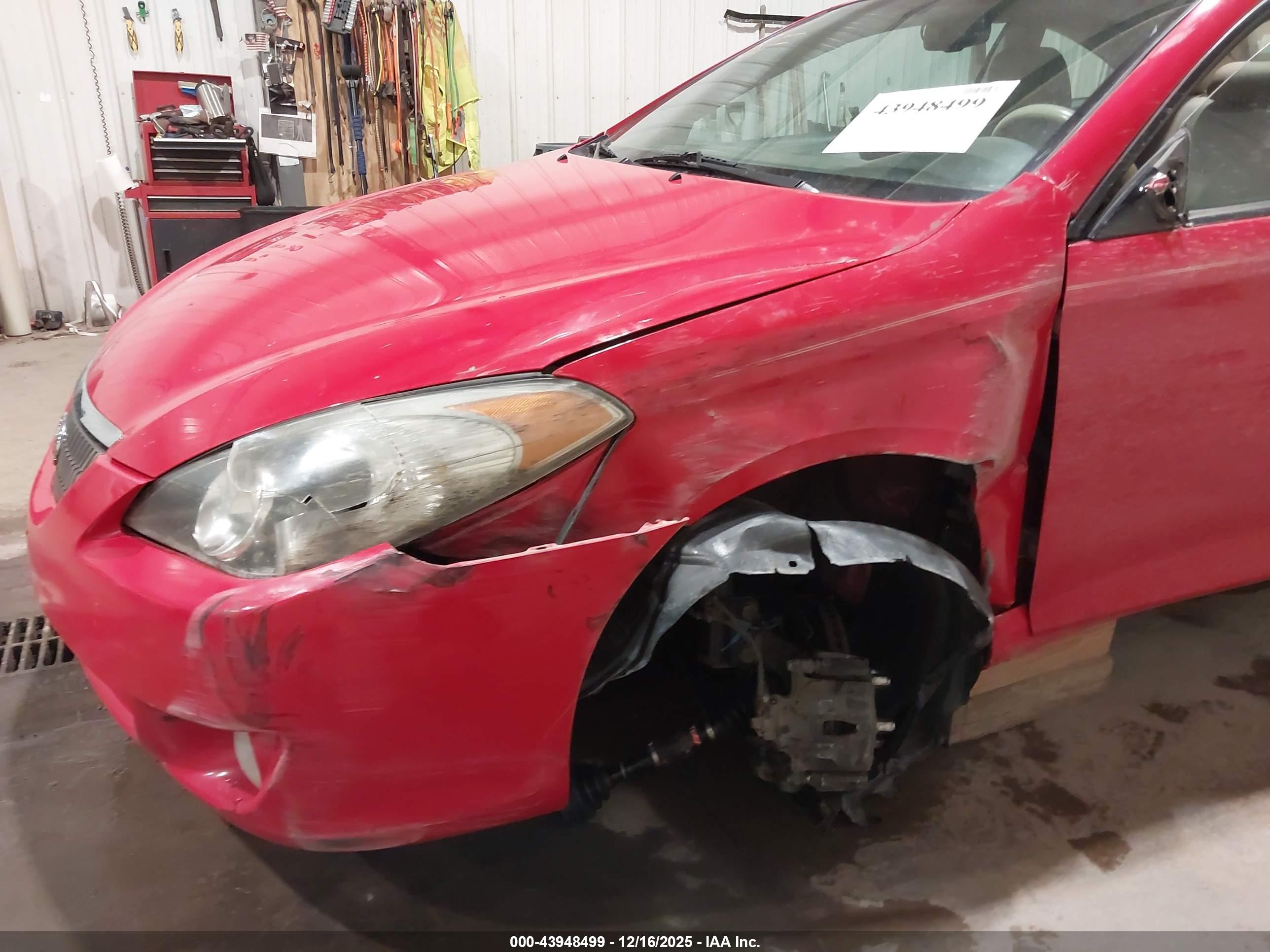 TOYOTA CAMRY image 6
