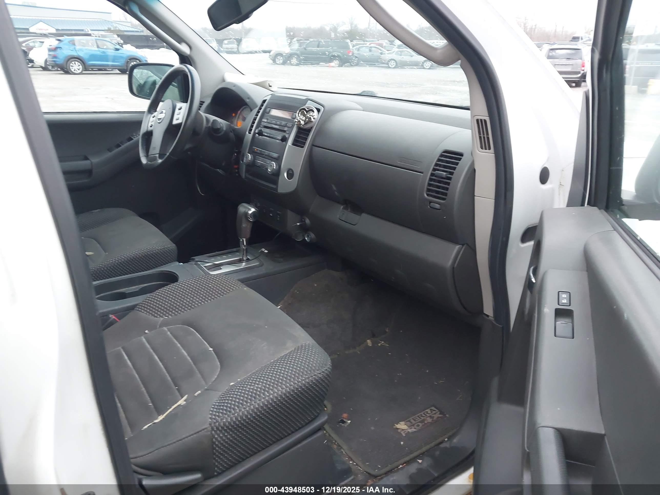 NISSAN XTERRA image 5