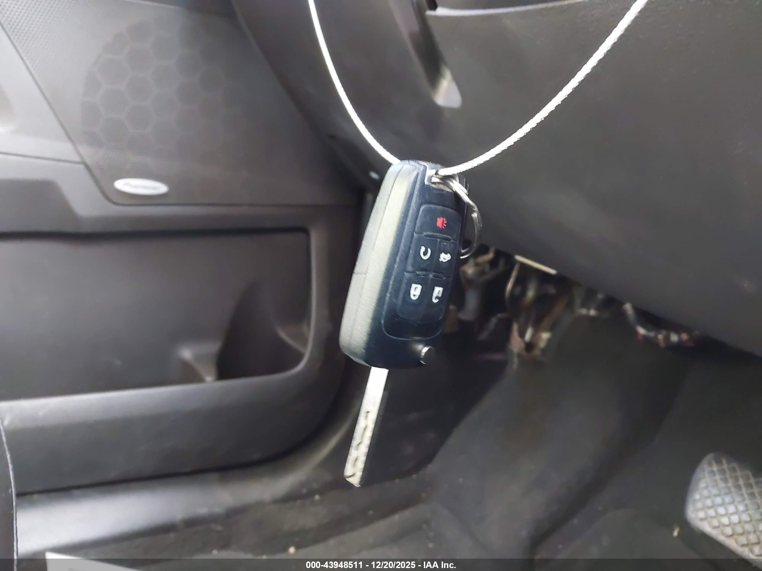 CHEVROLET EQUINOX image 11