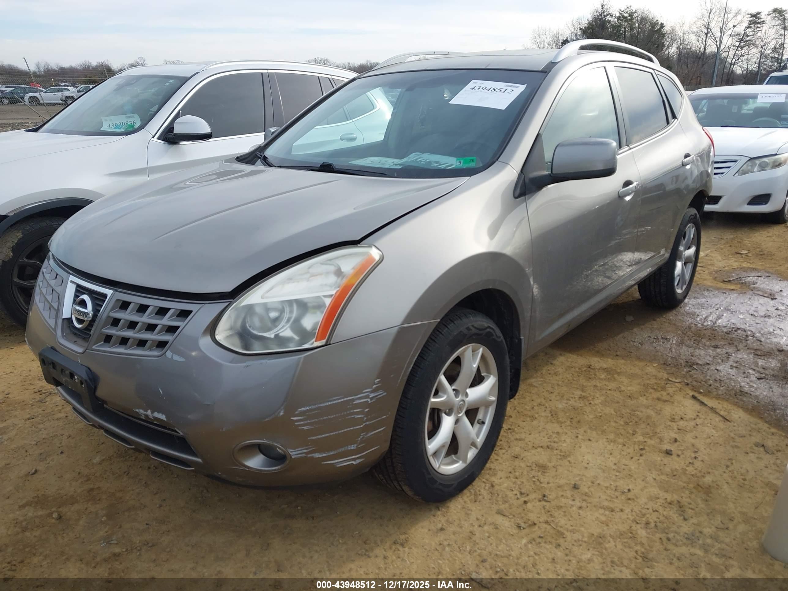 NISSAN ROGUE image 2