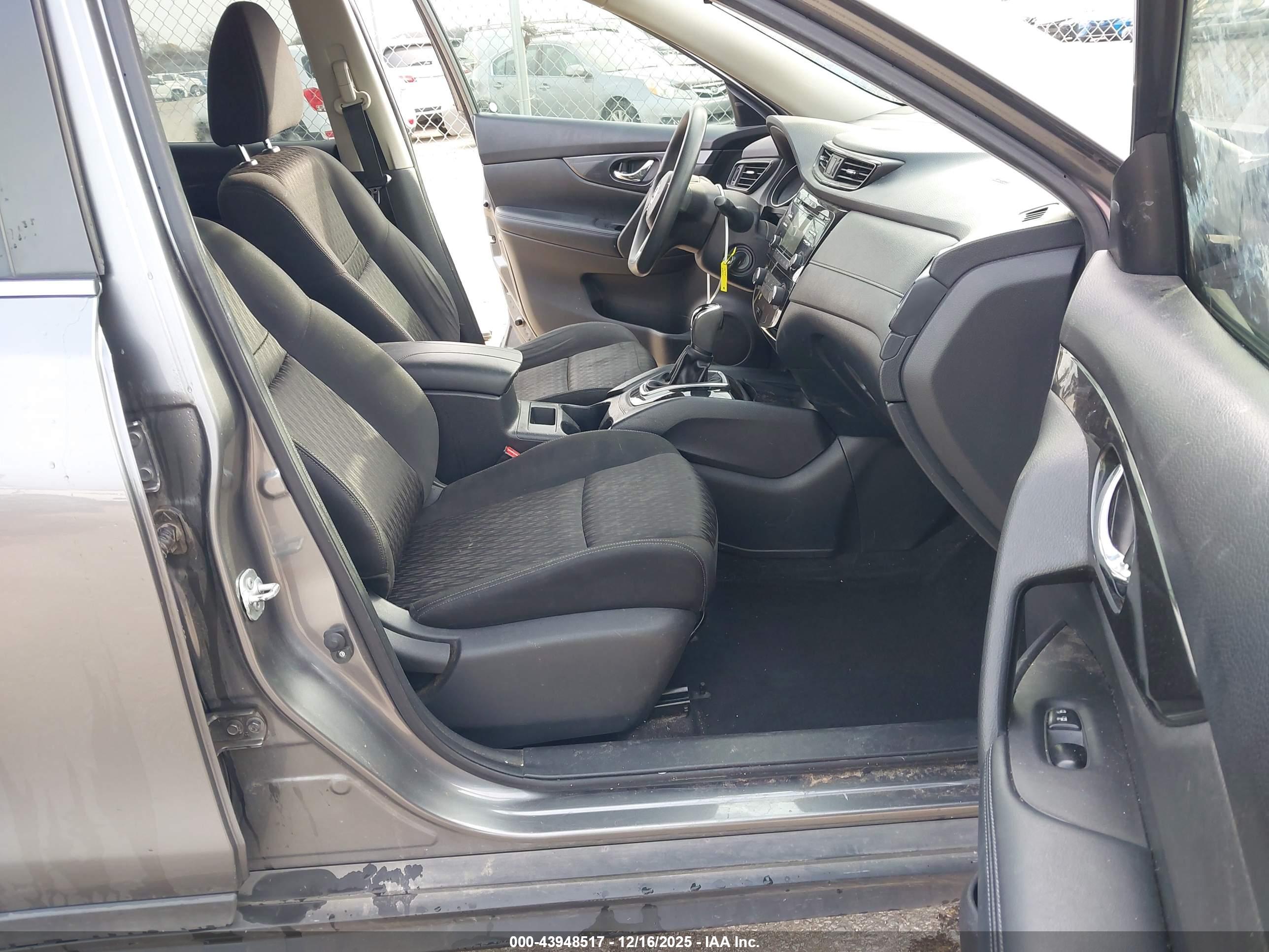 NISSAN ROGUE image 5