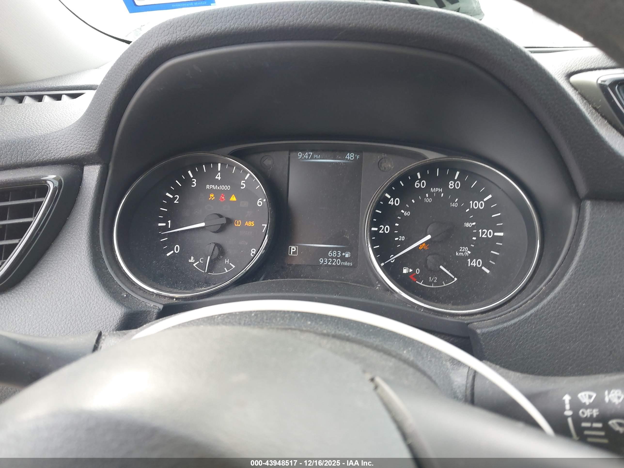 NISSAN ROGUE image 7