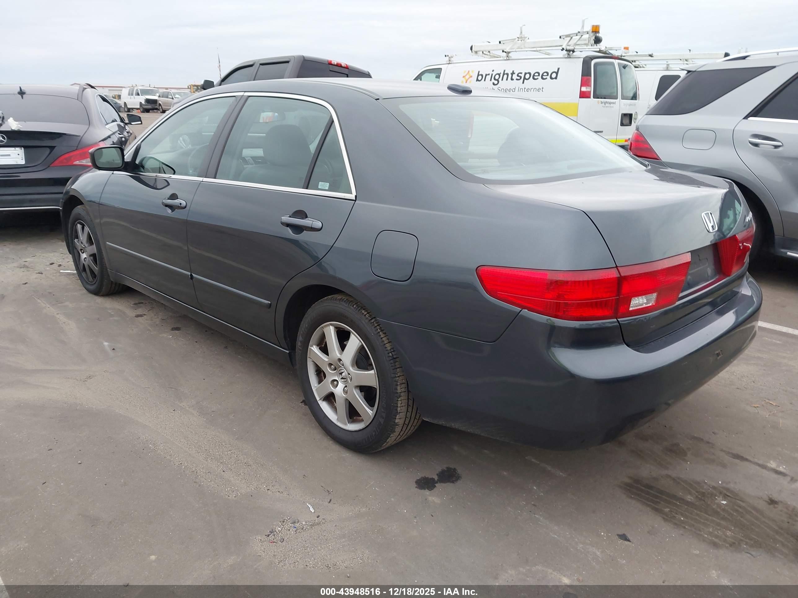 HONDA ACCORD image 3