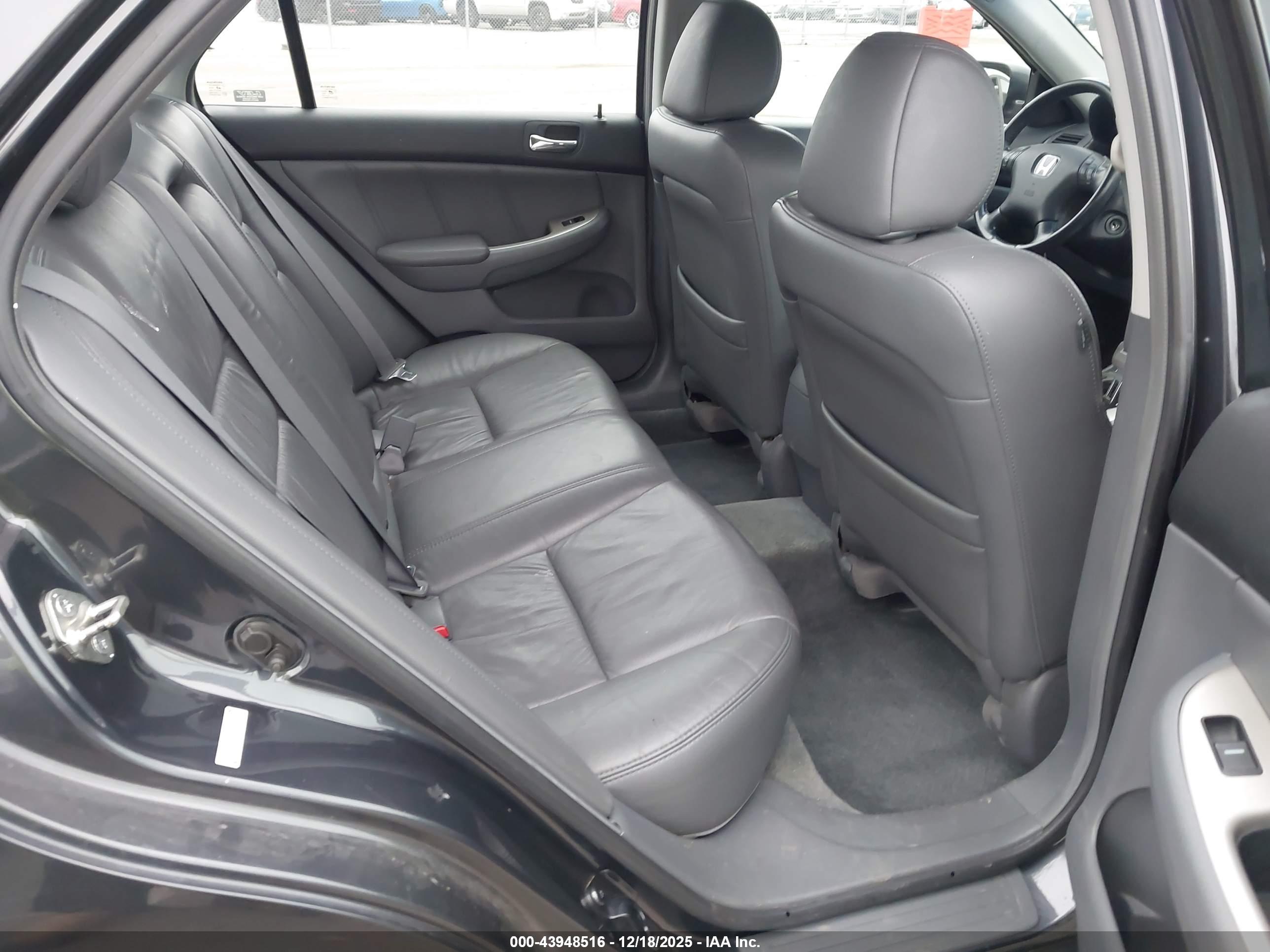 HONDA ACCORD image 8