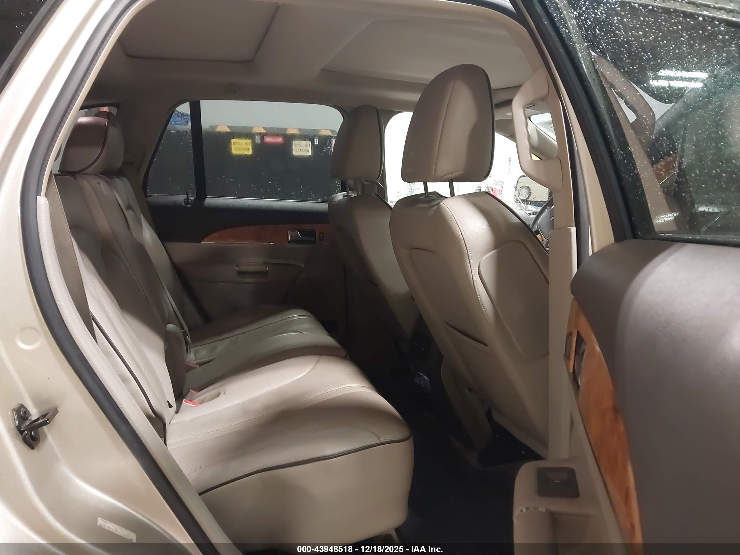 LINCOLN MKX image 8