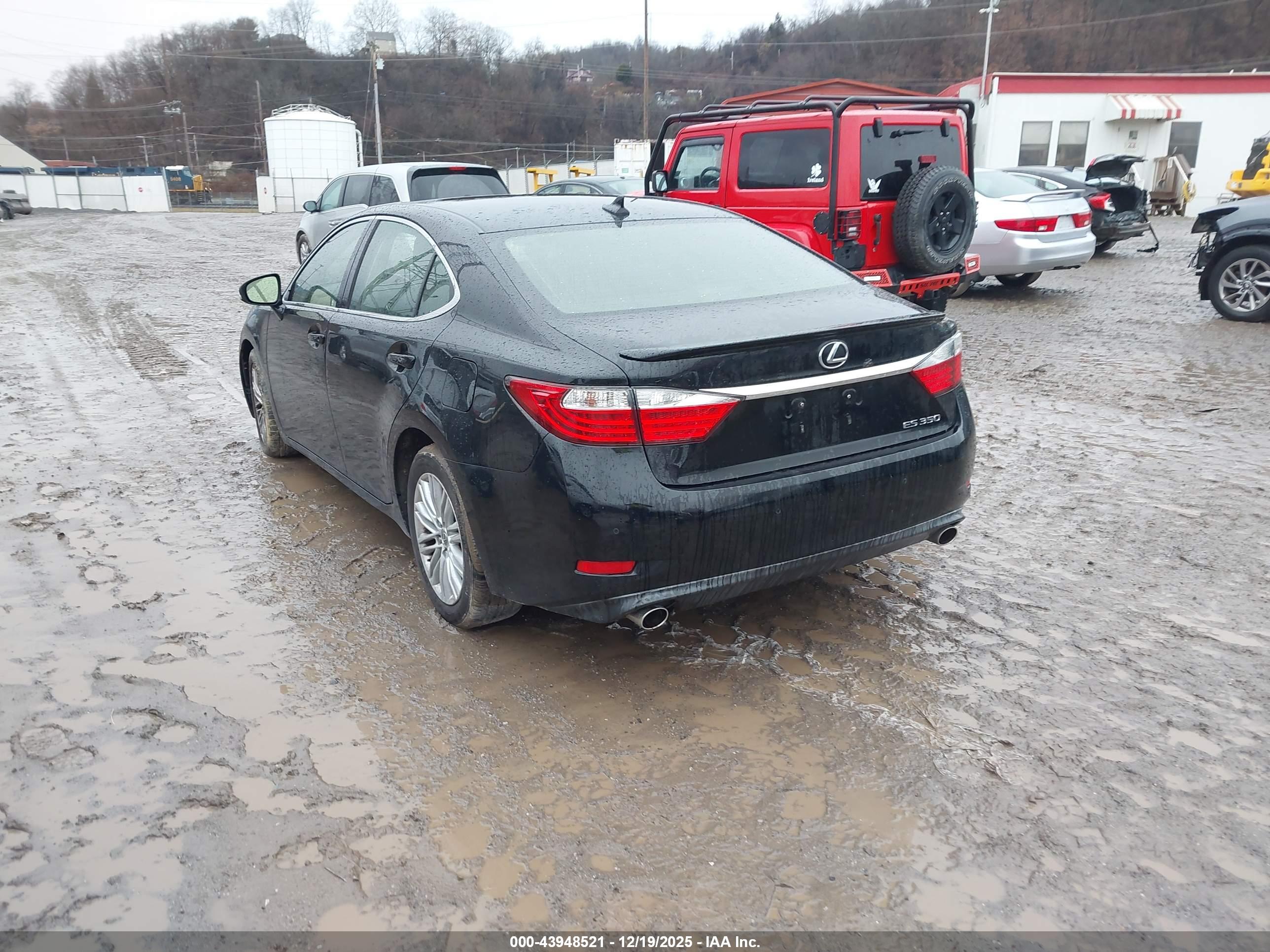 LEXUS ES image 3