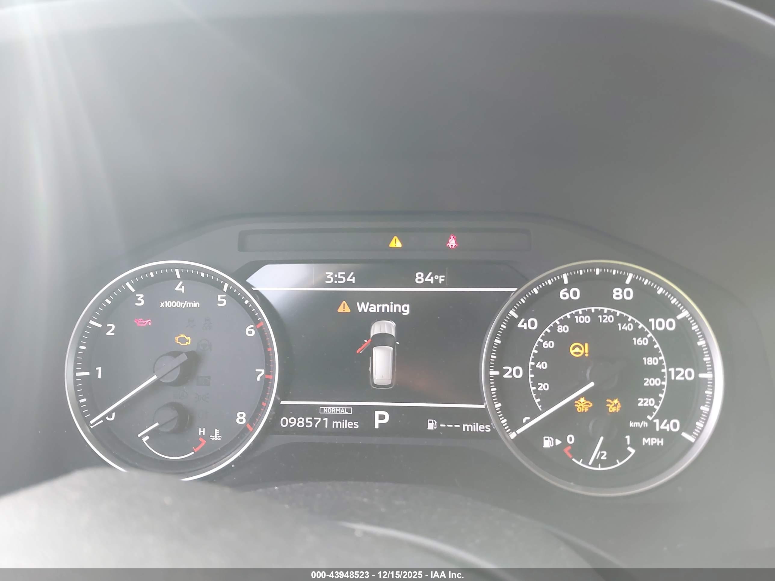 MITSUBISHI OUTLANDER image 7