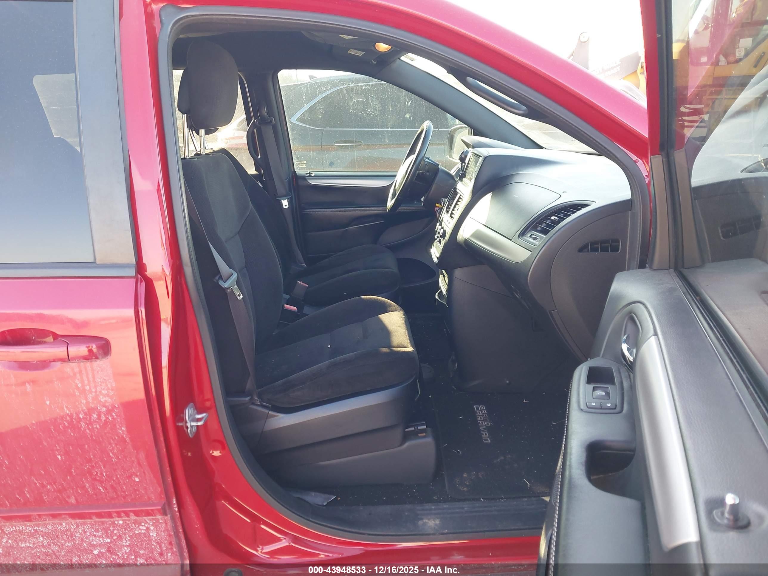 DODGE GRAND image 5