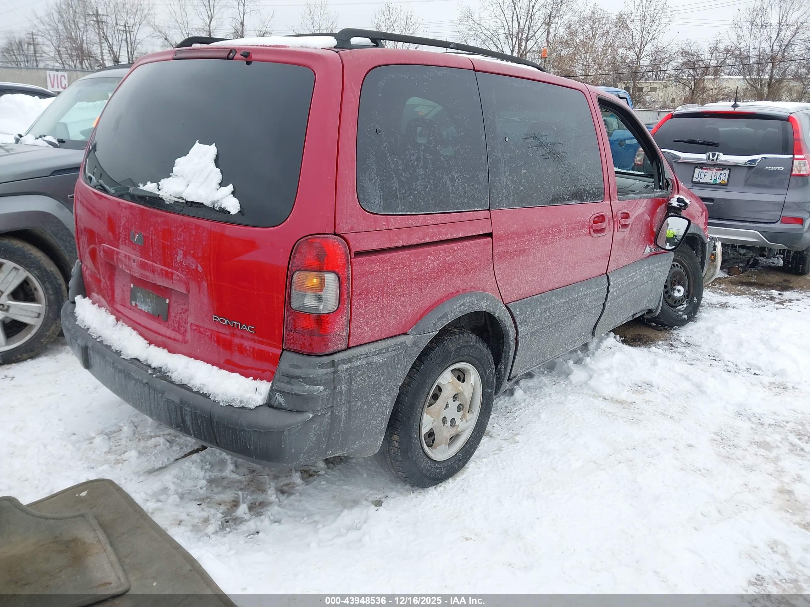PONTIAC MONTANA image 4