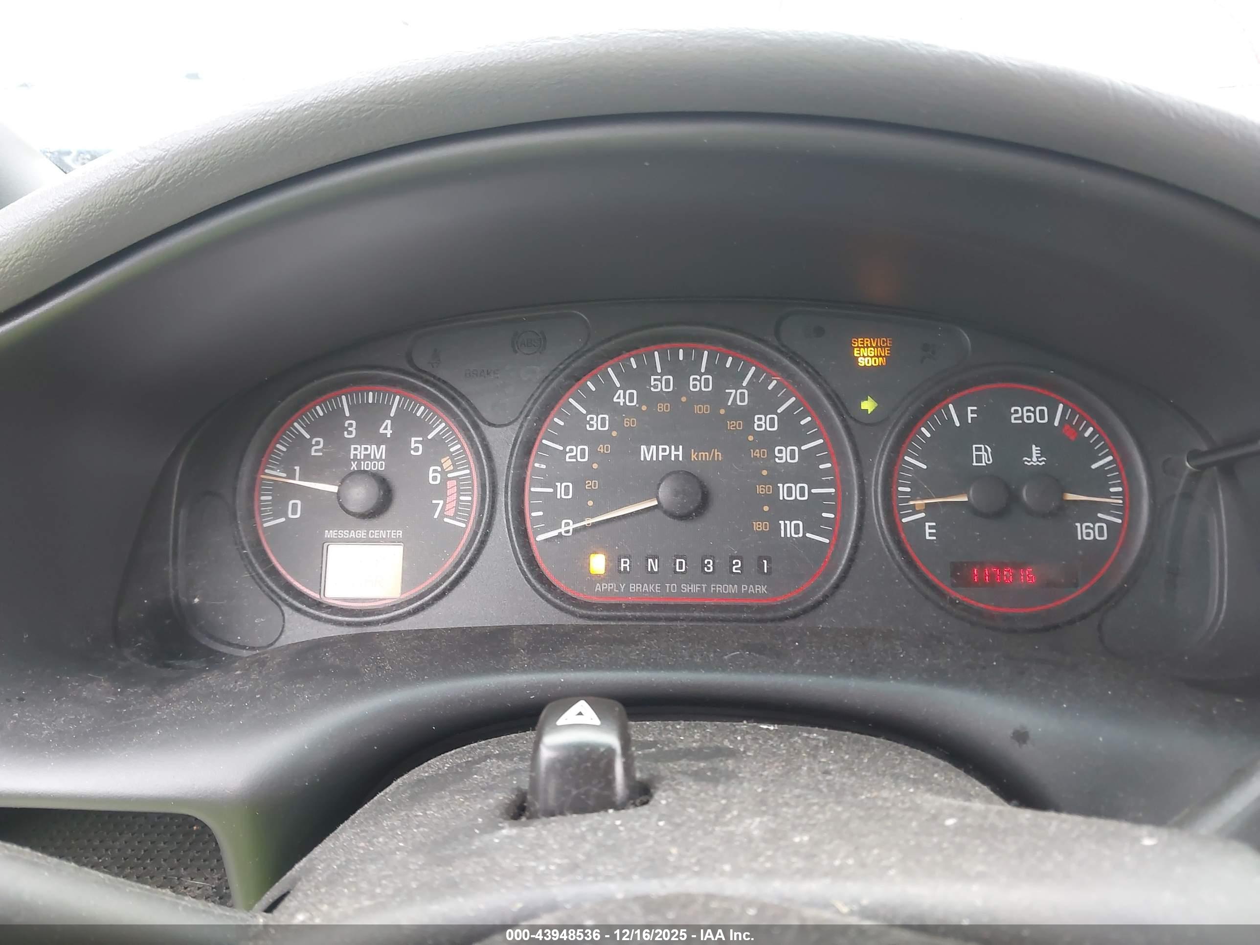 PONTIAC MONTANA image 7