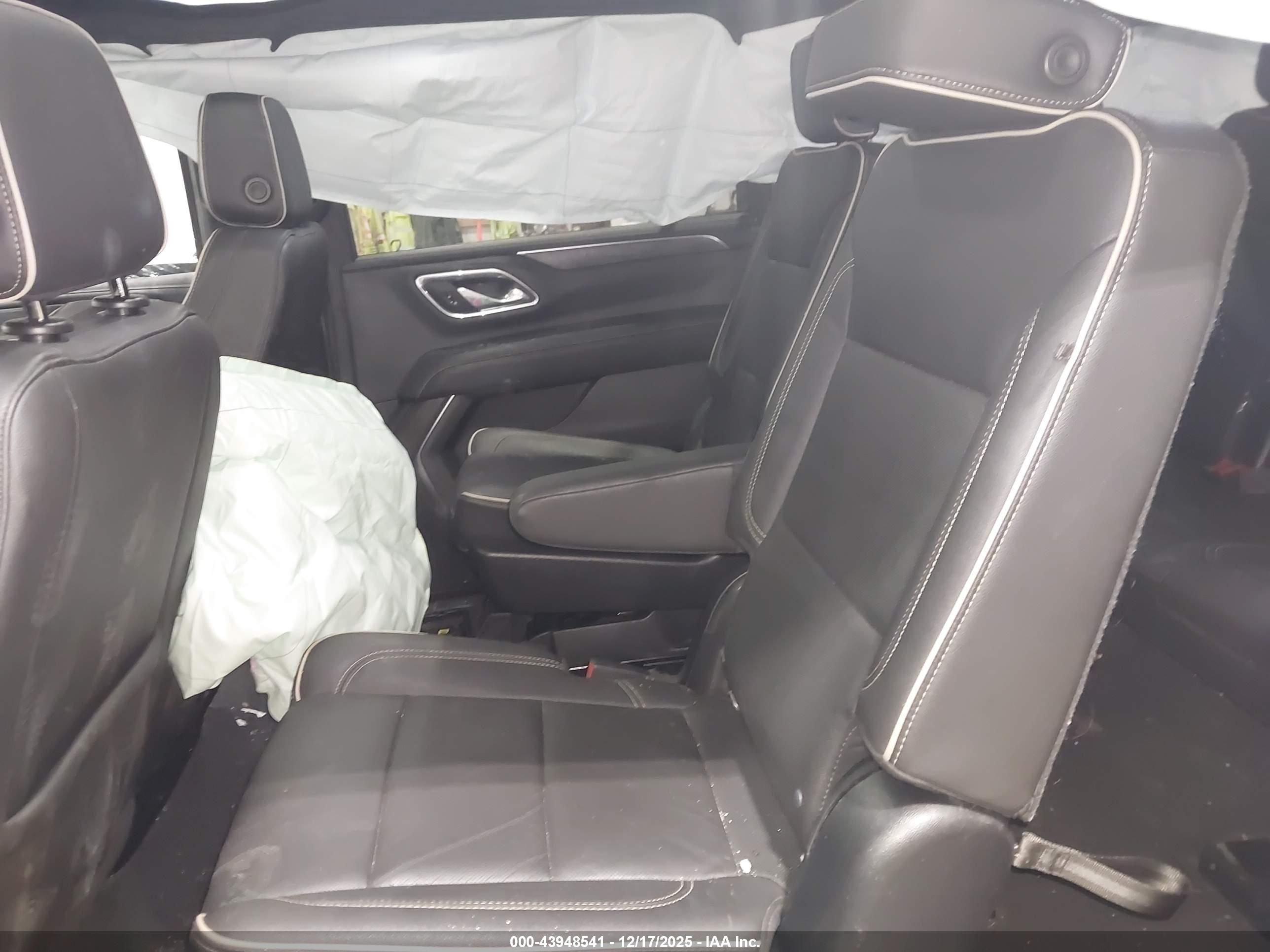 GMC YUKON image 8