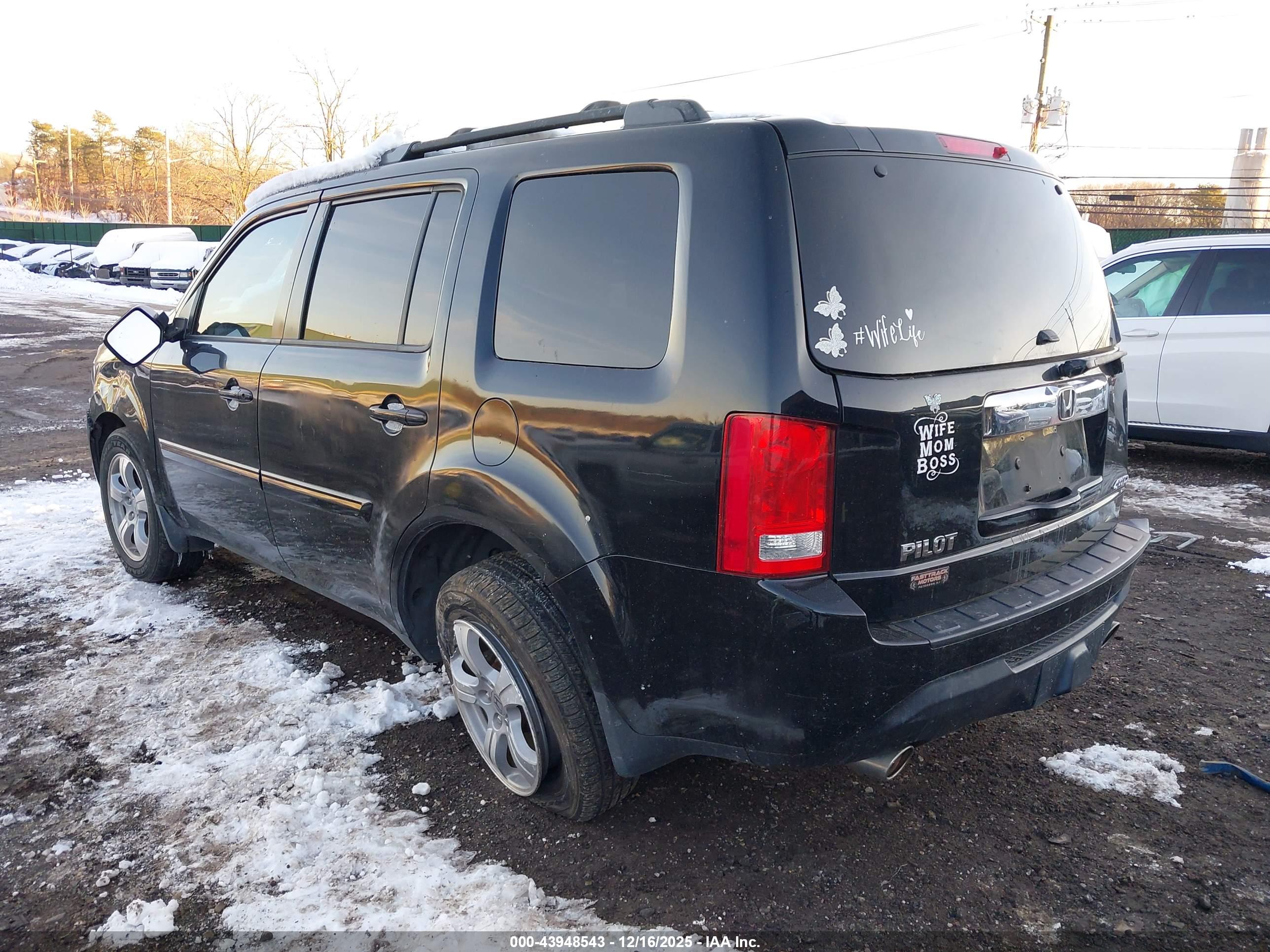 HONDA PILOT image 3