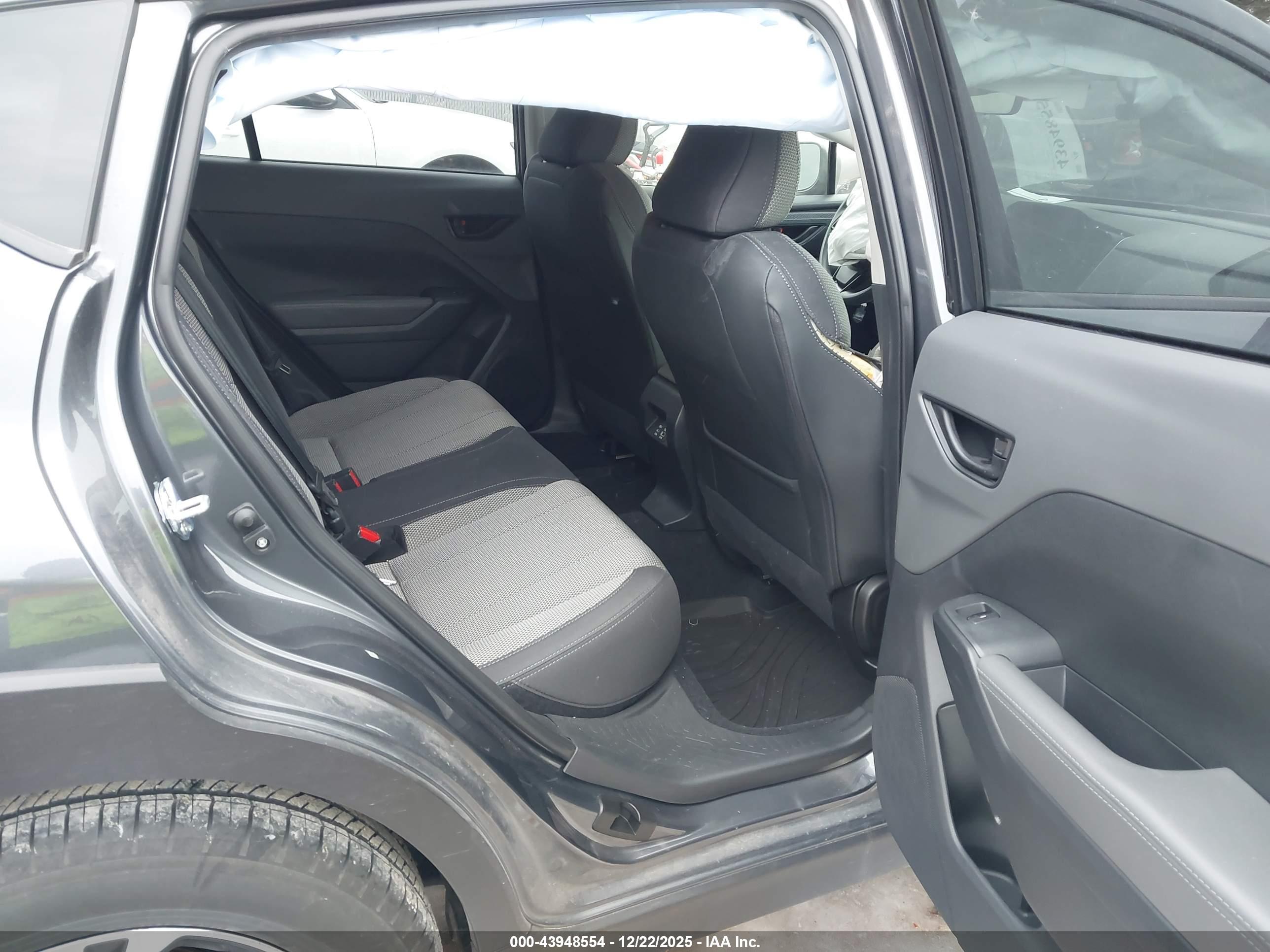 SUBARU CROSSTREK image 8