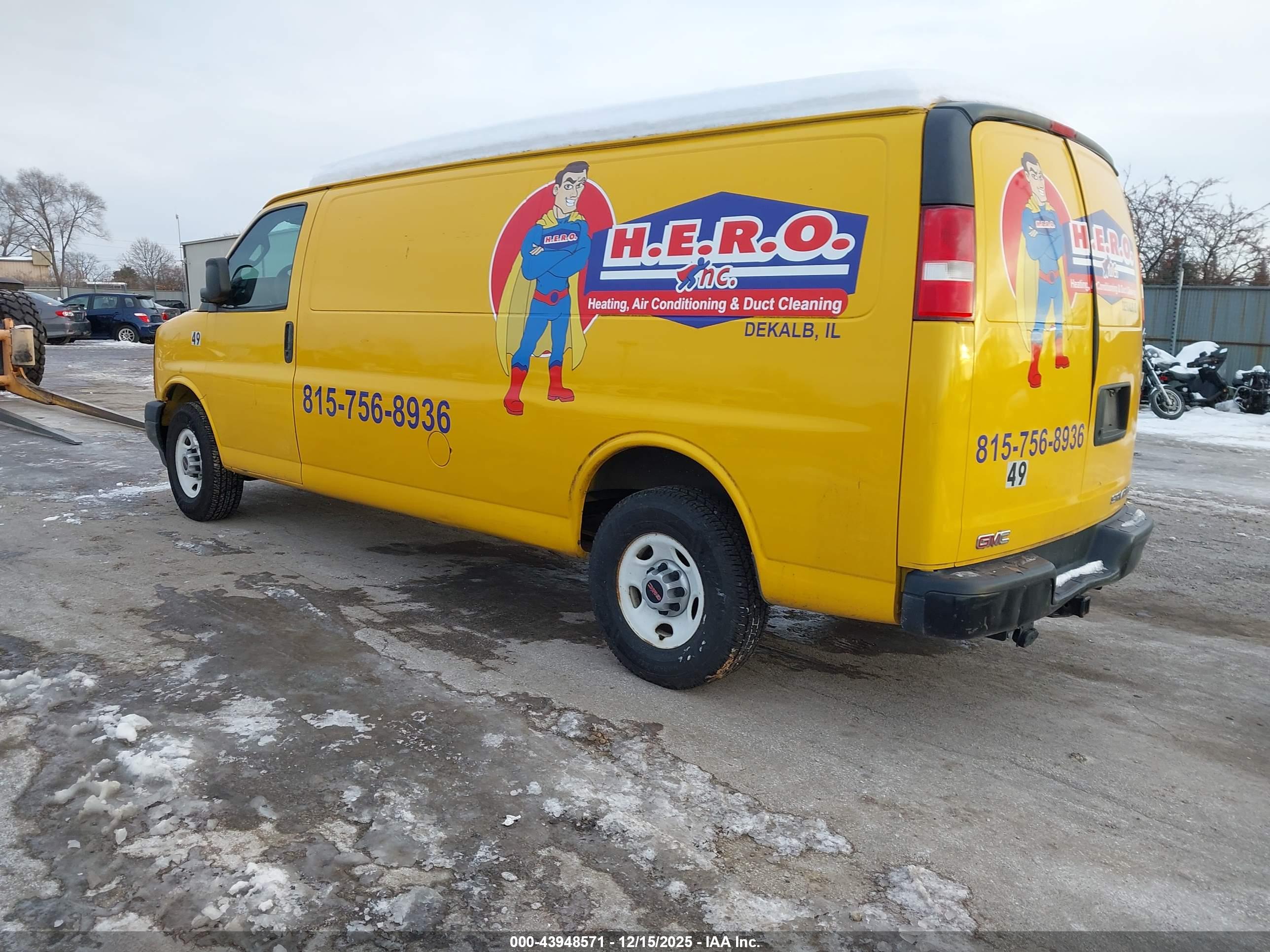 GMC SAVANA image 3