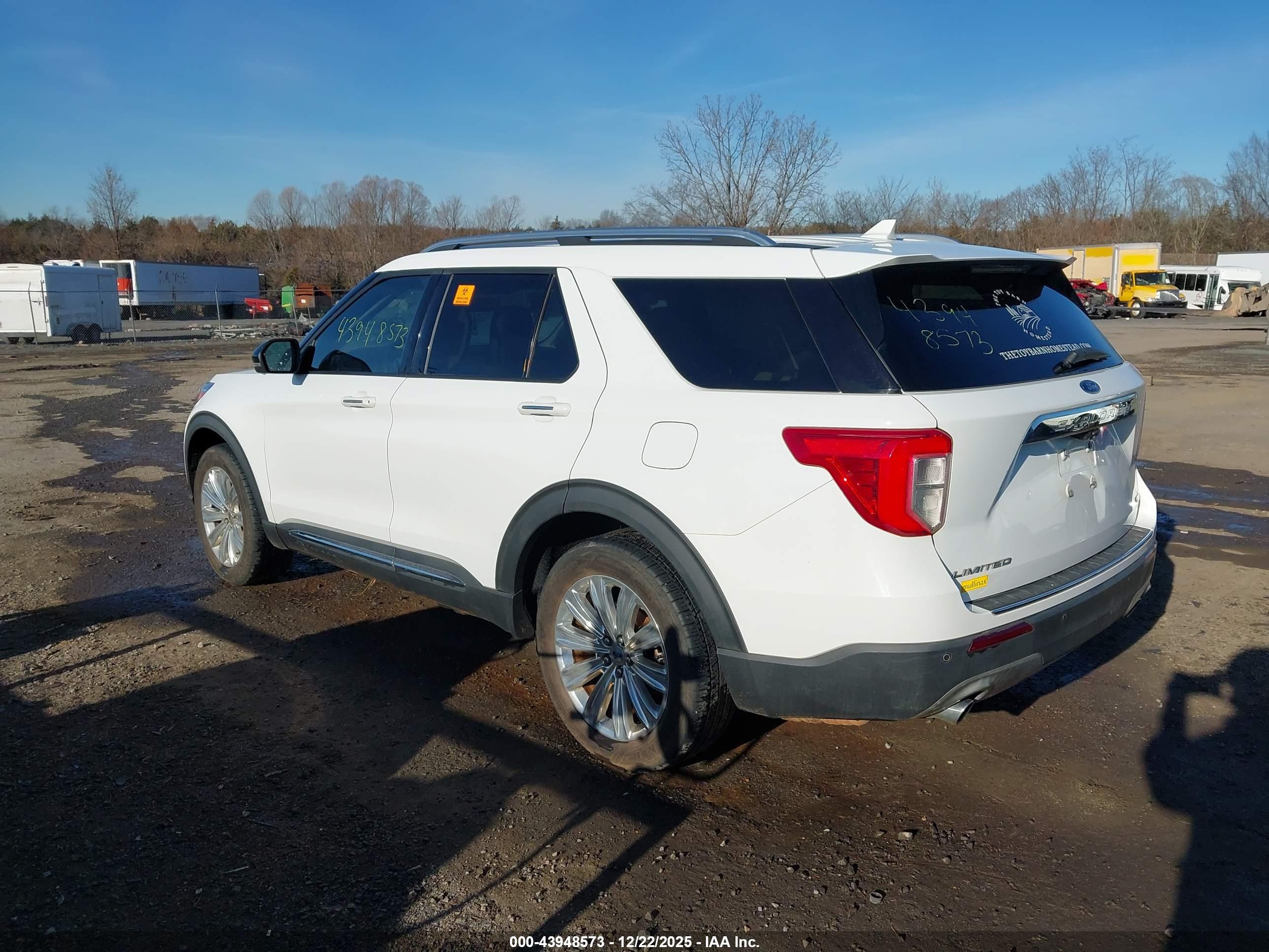FORD EXPLORER image 3