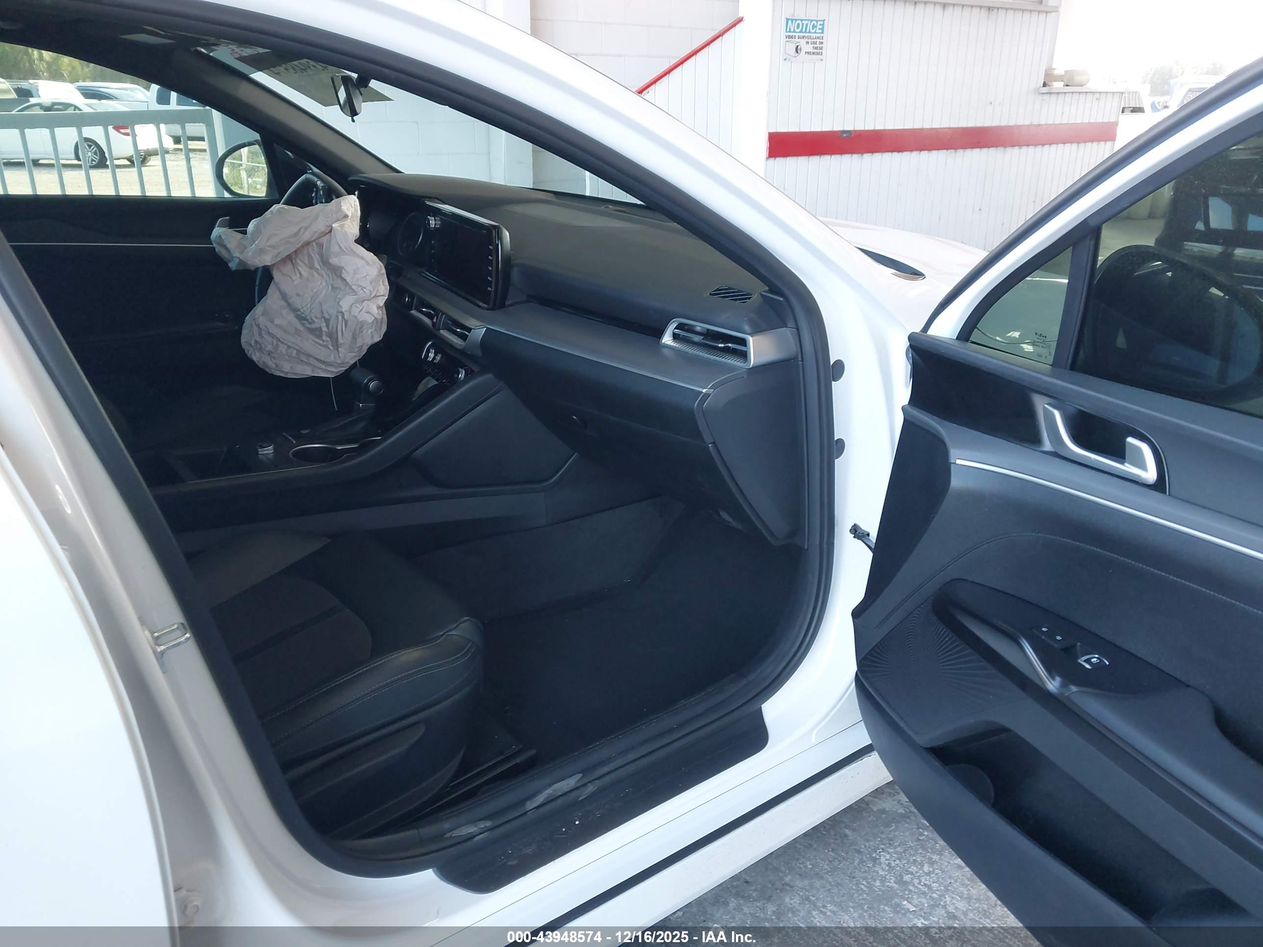KIA K5 image 5