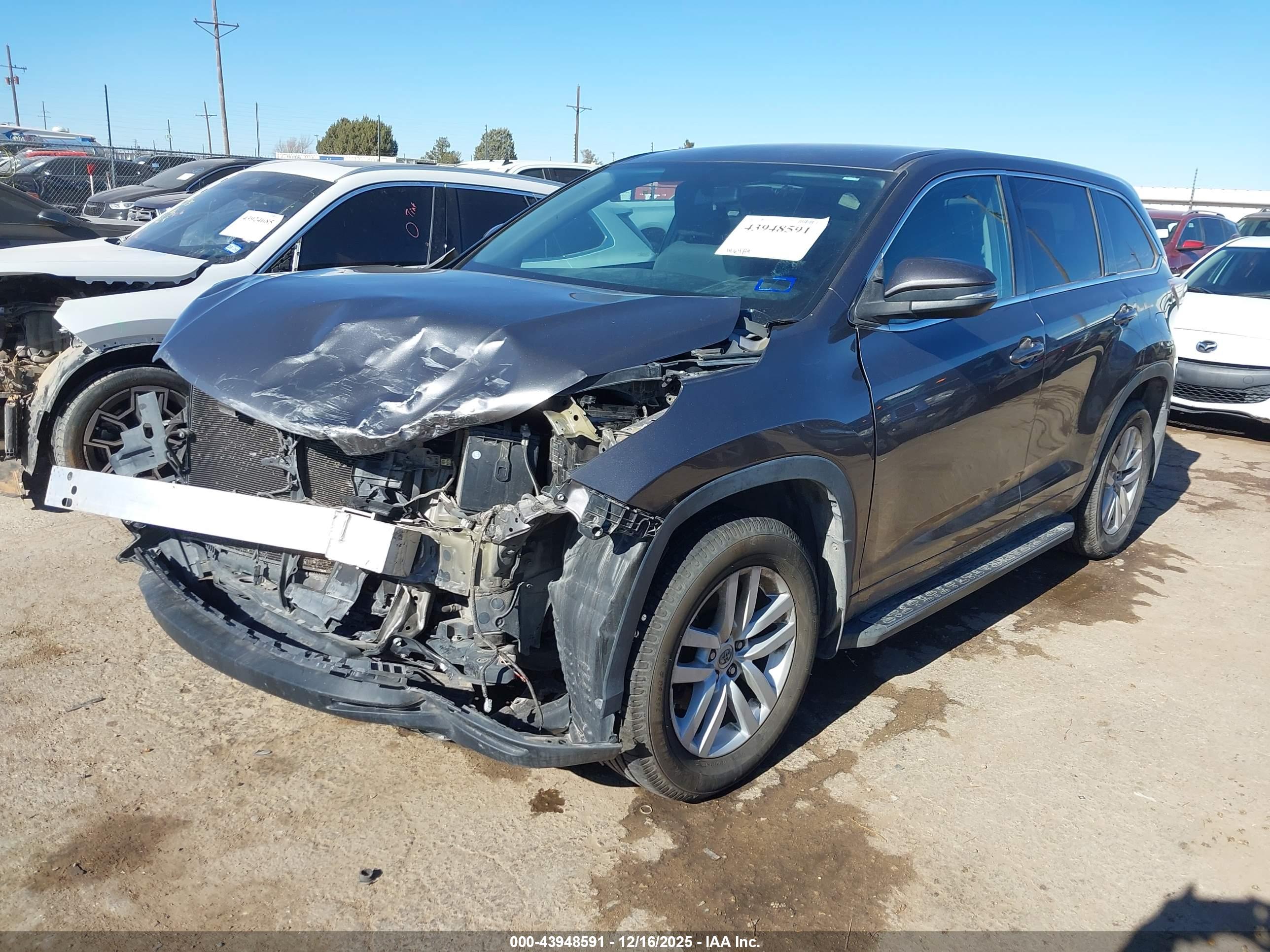 TOYOTA HIGHLANDER image 2