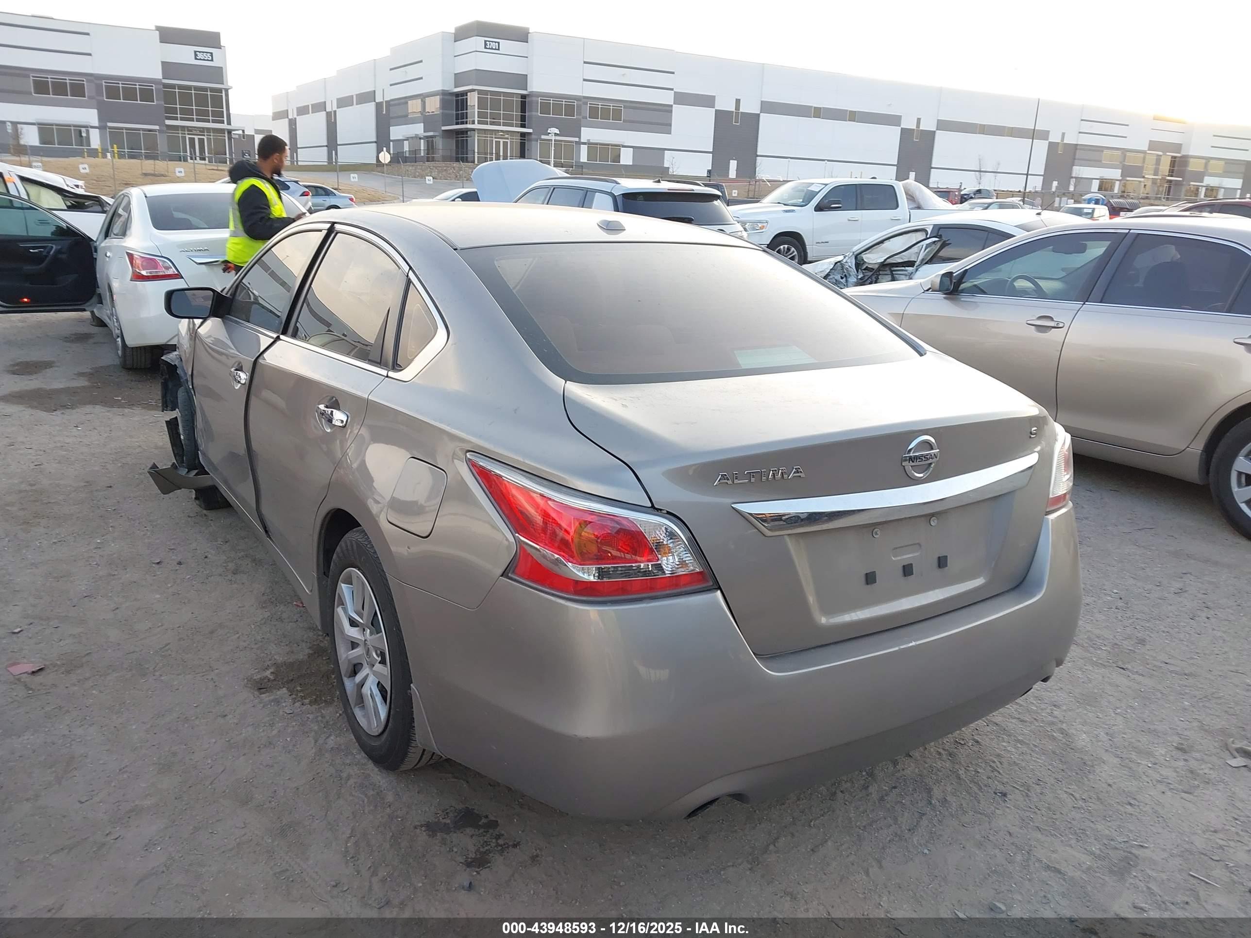 NISSAN ALTIMA image 3