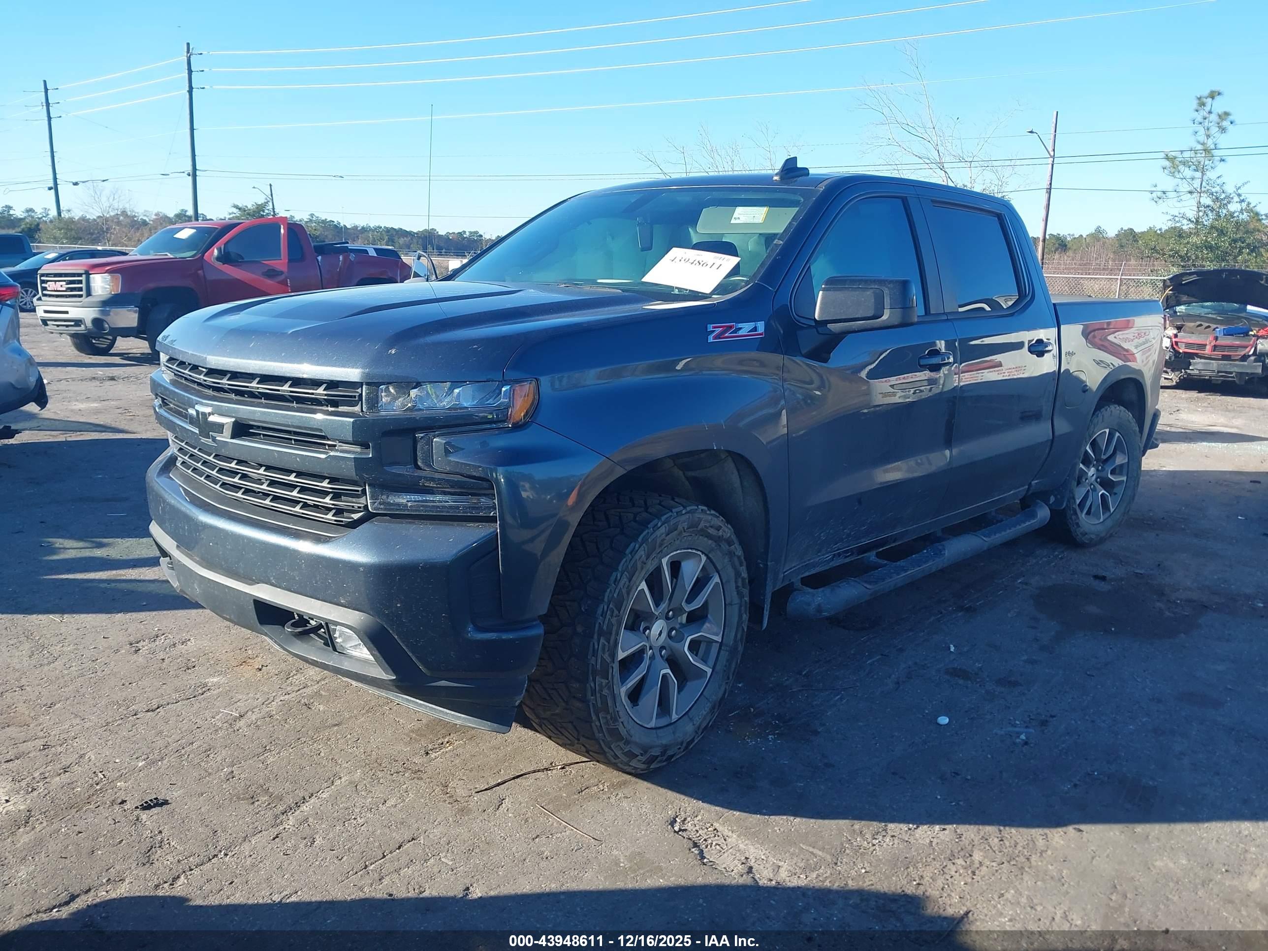 CHEVROLET SILVERADO image 2