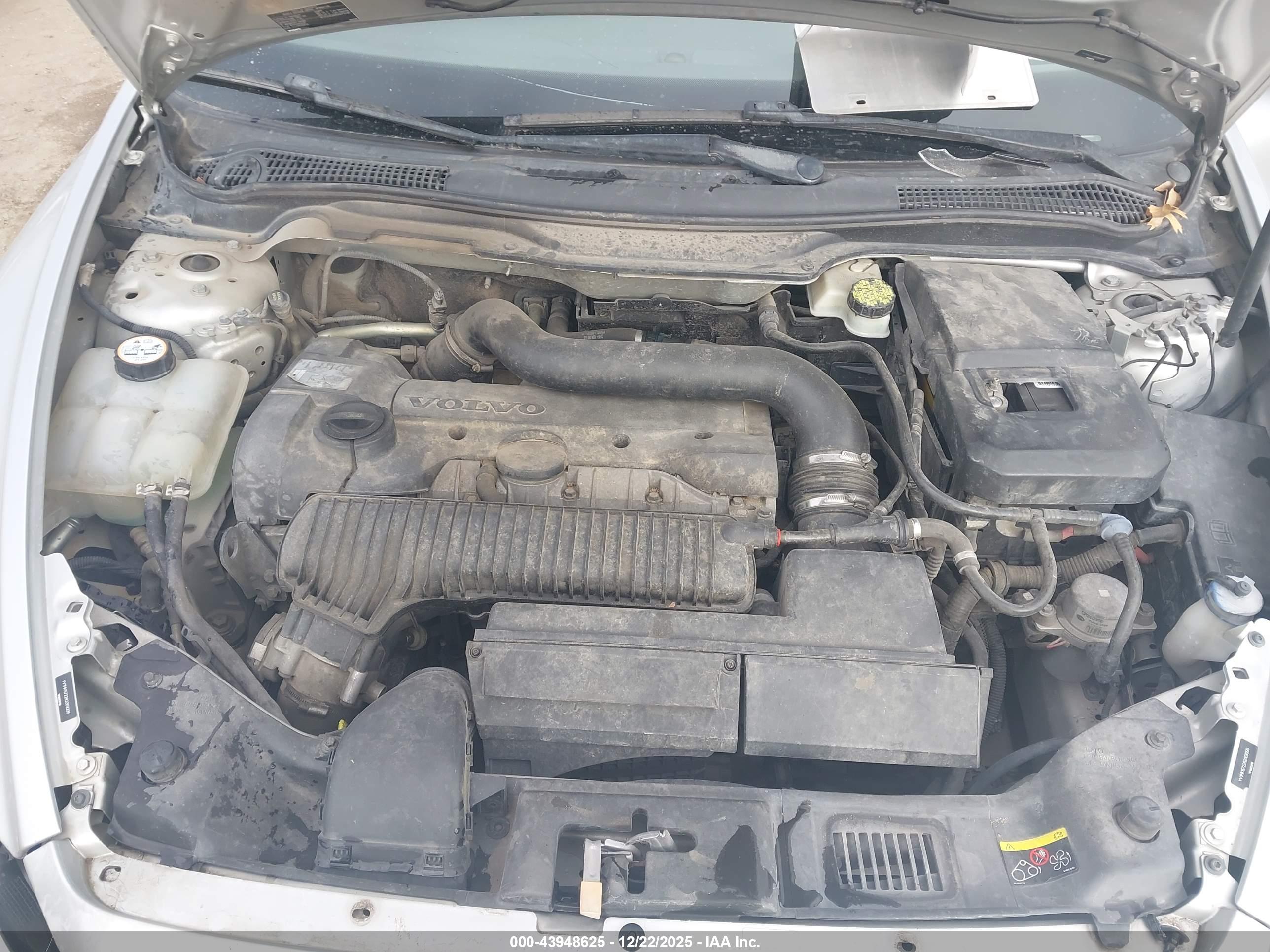 VOLVO C30 image 10