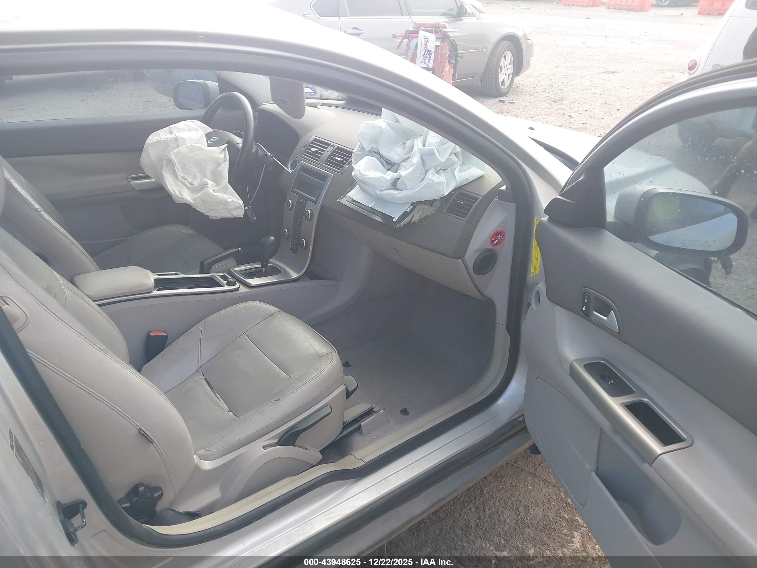 VOLVO C30 image 5