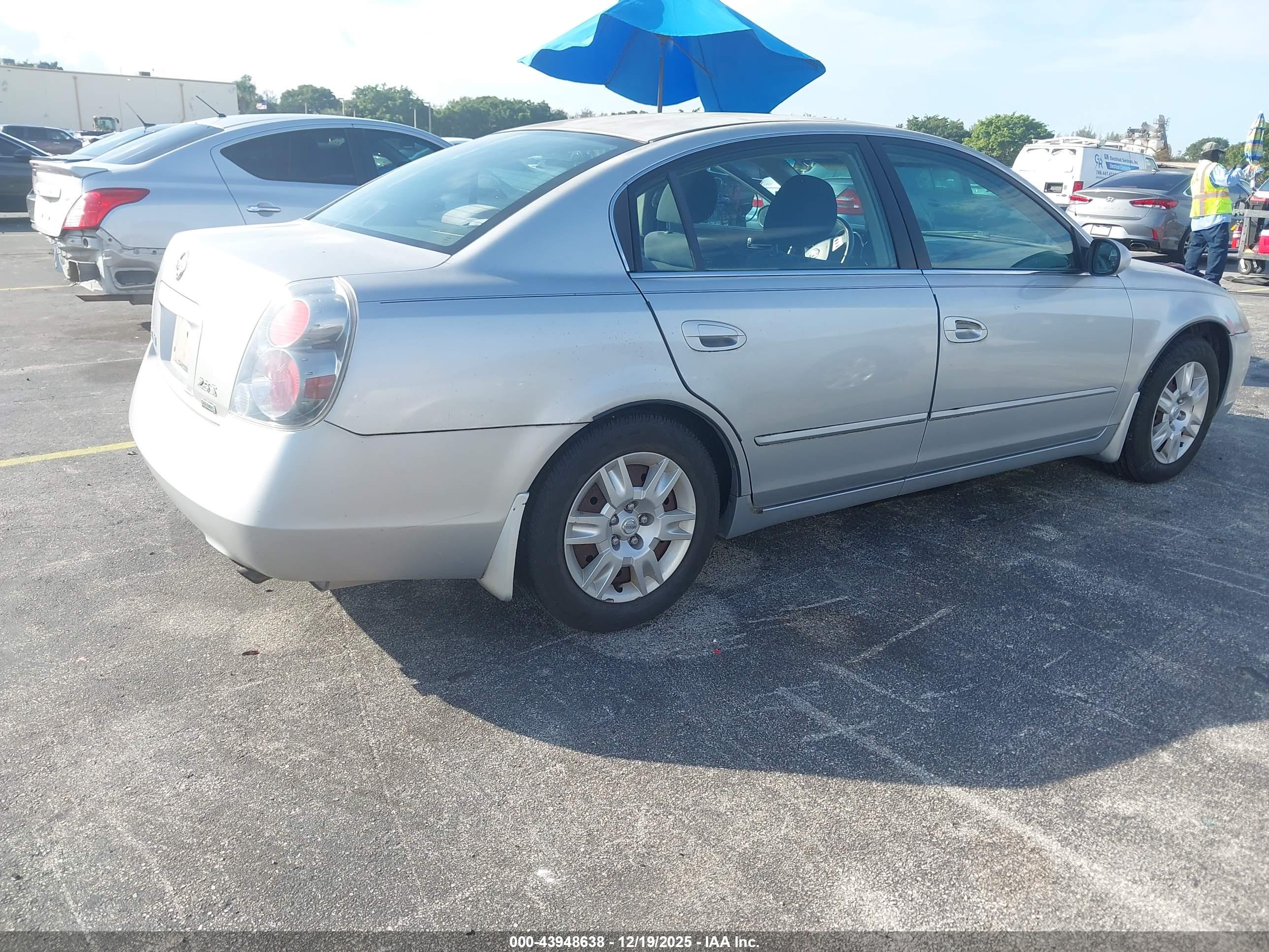 NISSAN ALTIMA image 4