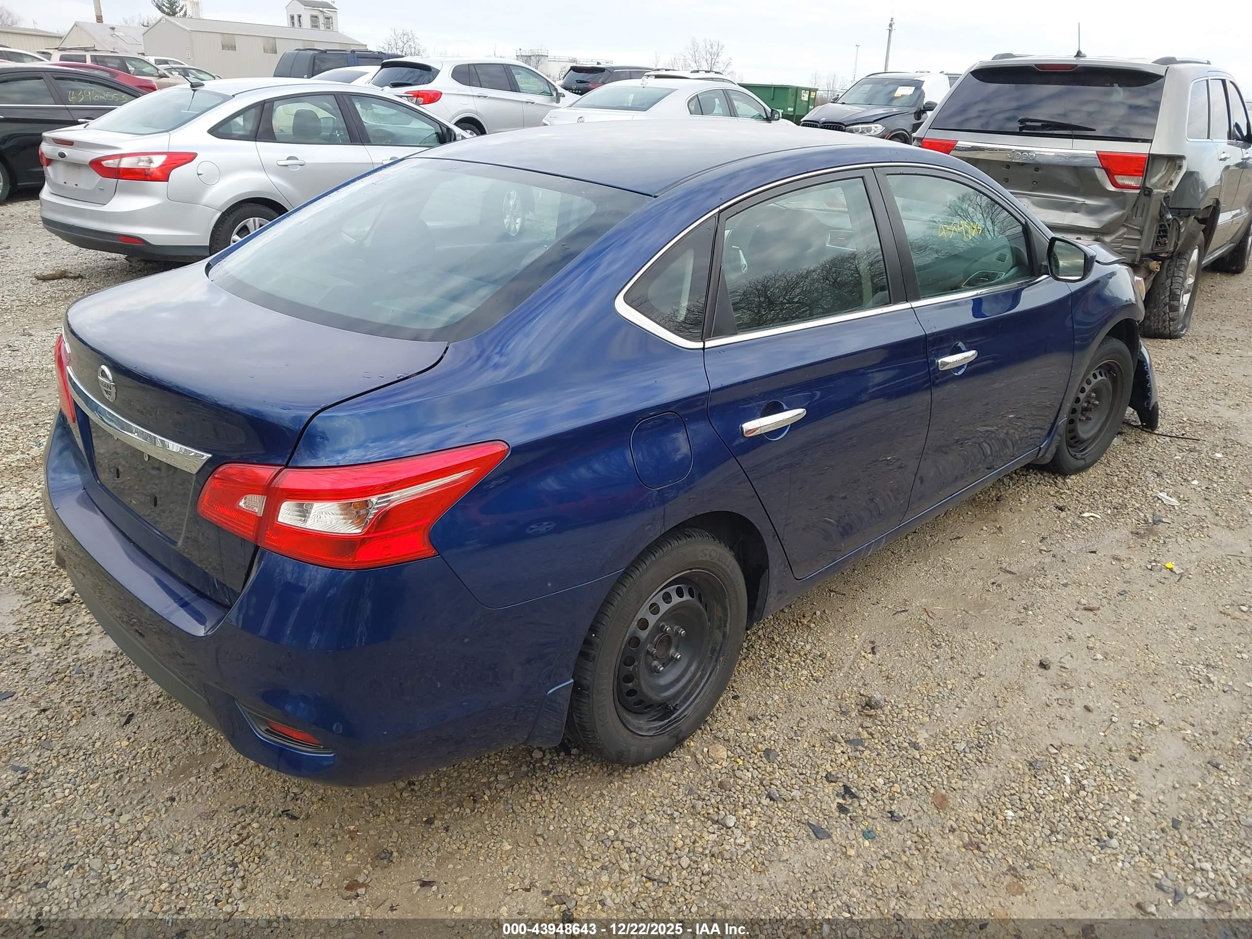 NISSAN SENTRA image 4